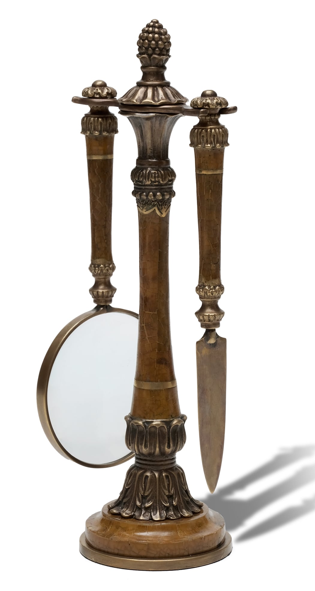 Correspondant's Tools With Stand