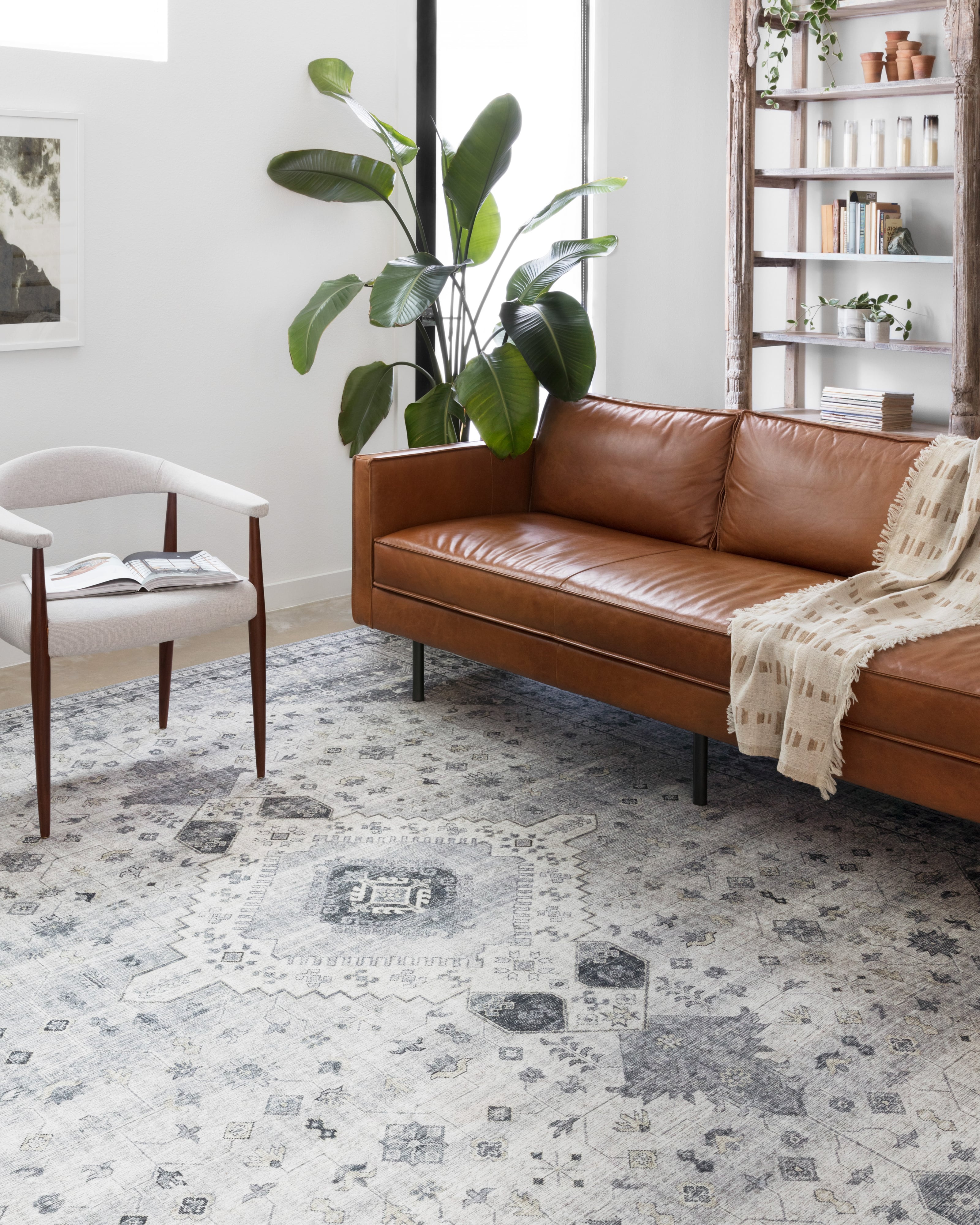 loloi-rugs-skye-2-3-x-3-9-silver-grey-rectangle-rug-belfort
