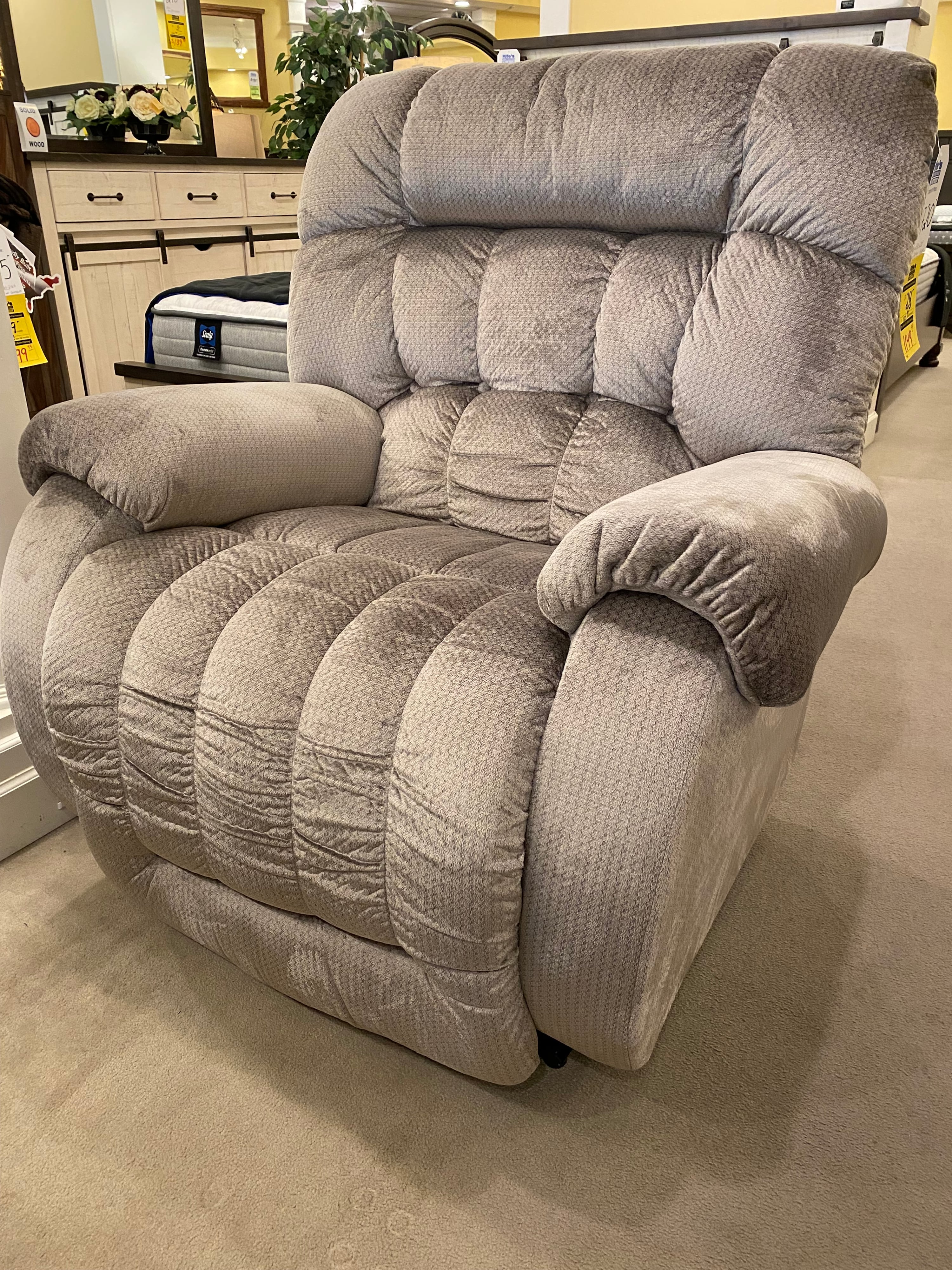 Best Home Furnishings Rake 9B14 (21819) Oversized Beast Recliner