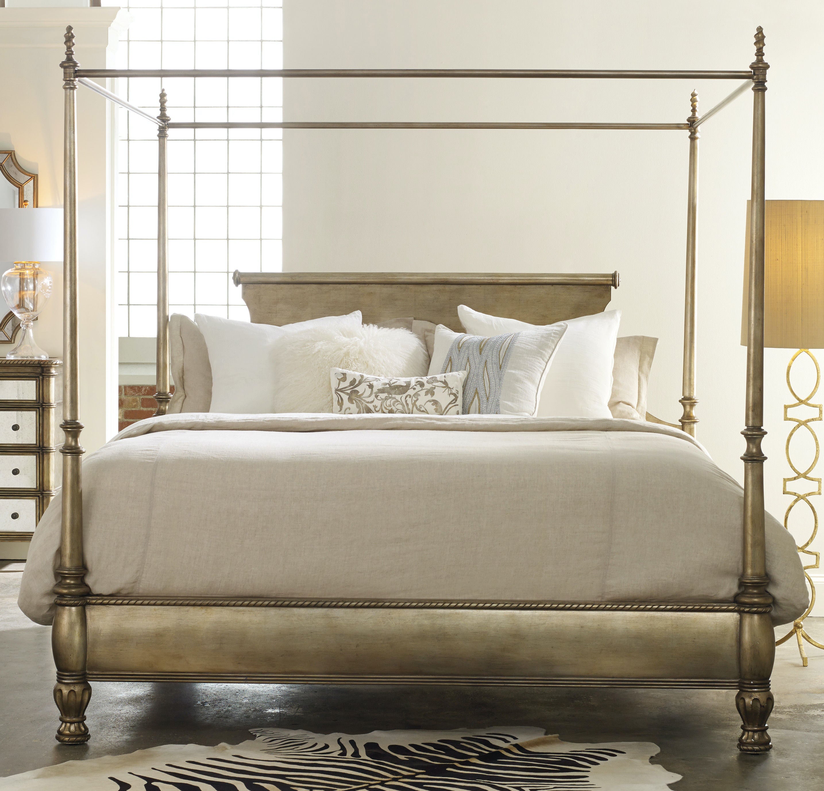 Melange Transitional King Montage Poster Bed with Rope Molding
