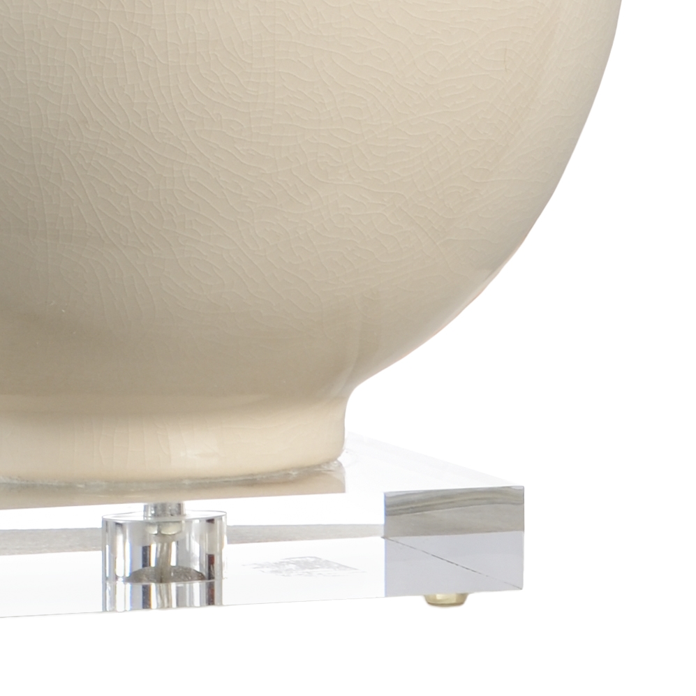 Astor Vase Lamp - Cream