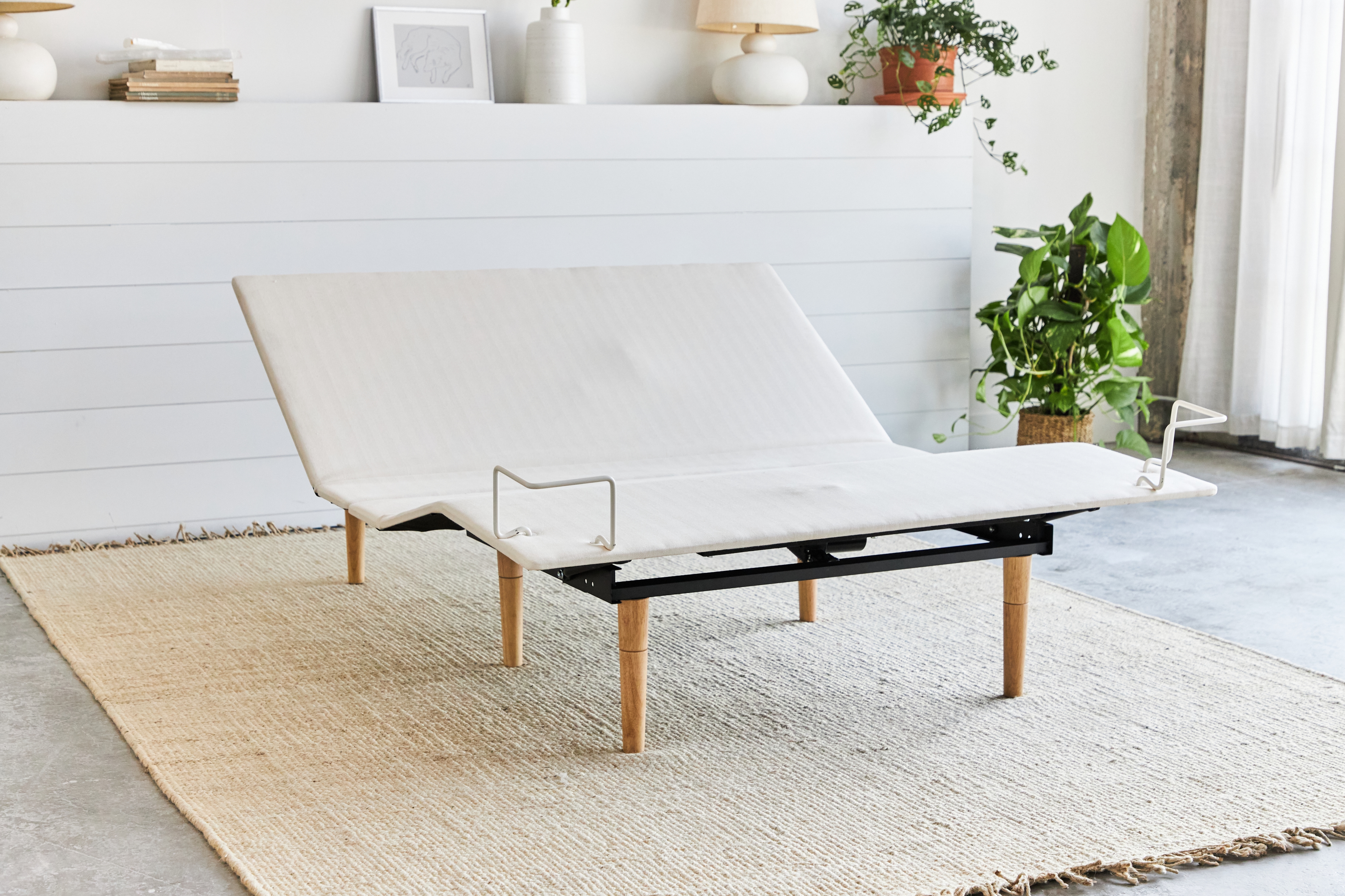 Queen Eco Adjustable Base