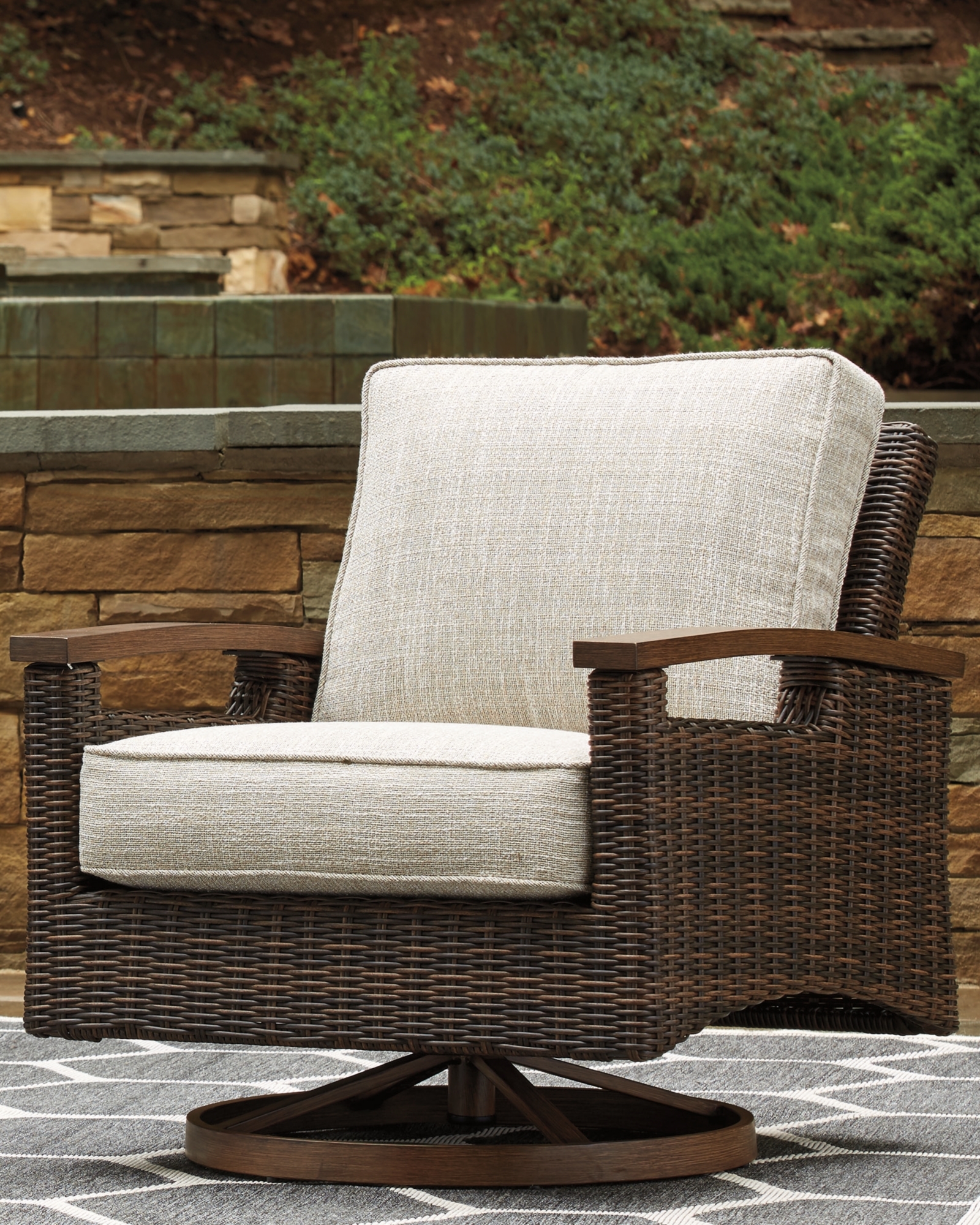 Swivel Lounge Chair (Set of 2)