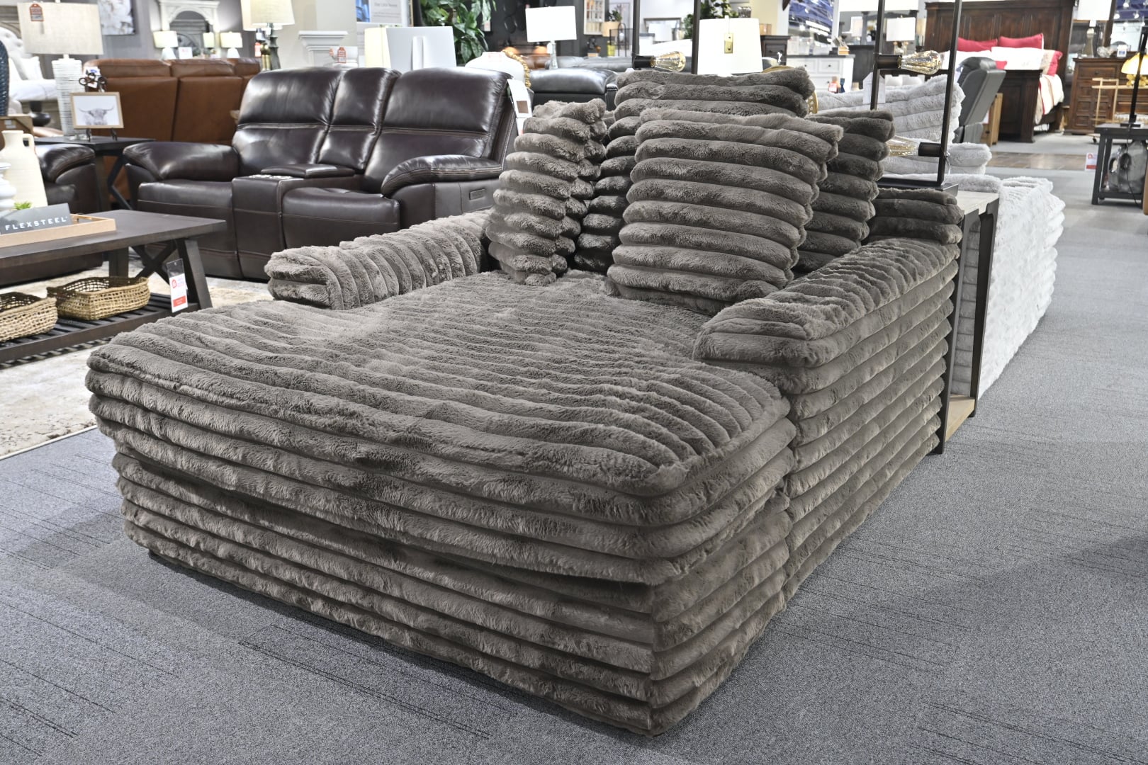 GCOOP ラパ 402 VIP RYLEN MOCHA 3P POWER OVERSIZED RECLINER Ivan Smith Furniture