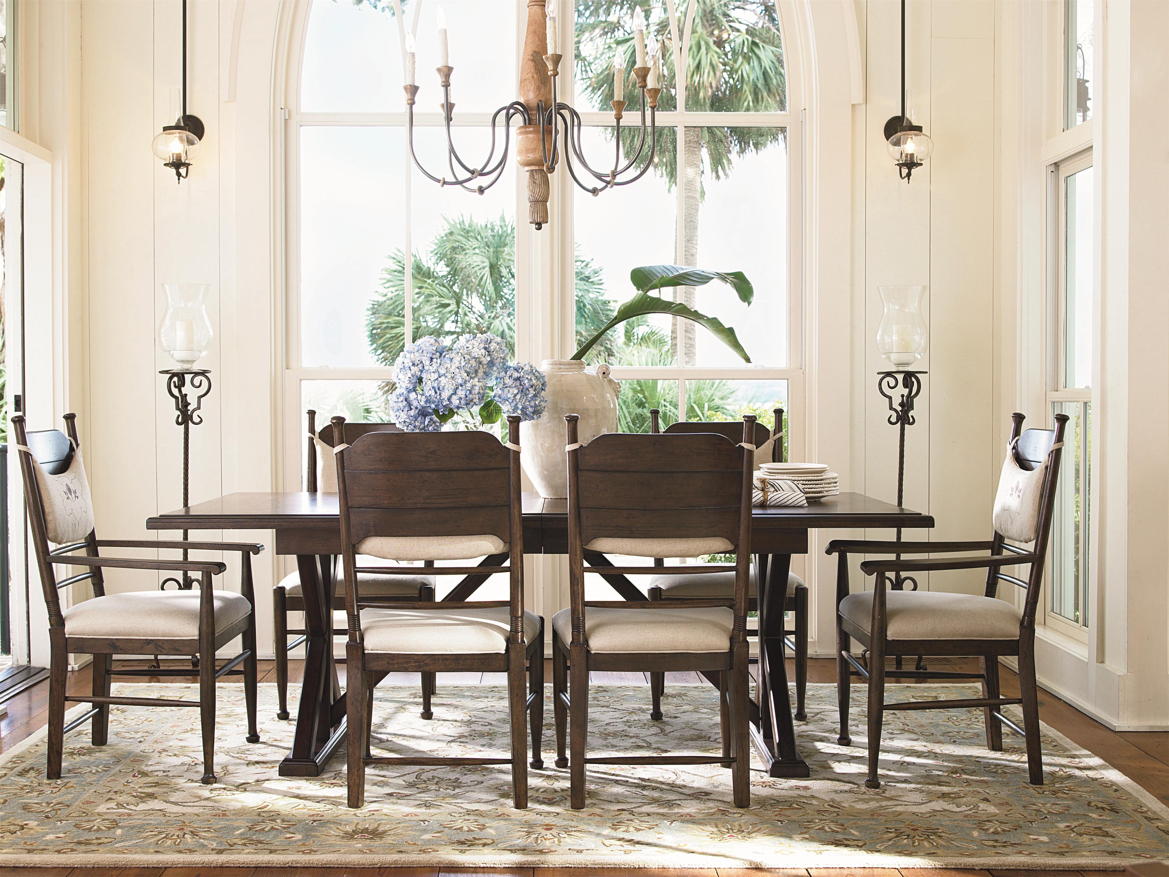 https://images.furnituredealer.net/img/collections%2Fpaula_deen_by_universal%2Fdown%20home_193-drl-b3.jpg