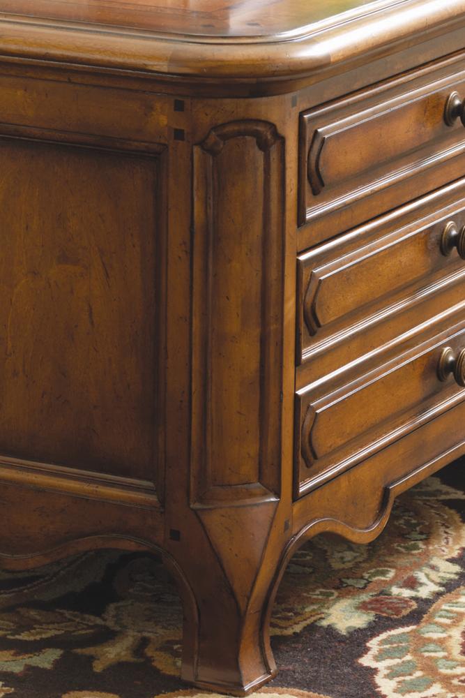 Thomasville Bedroom Furniture 1970 S rivage (warm cognac)thomasville® - story & lee furniture Thomasville Bedroom Furniture 1970 S rivage (warm cognac)thomasville® - story & lee furniture