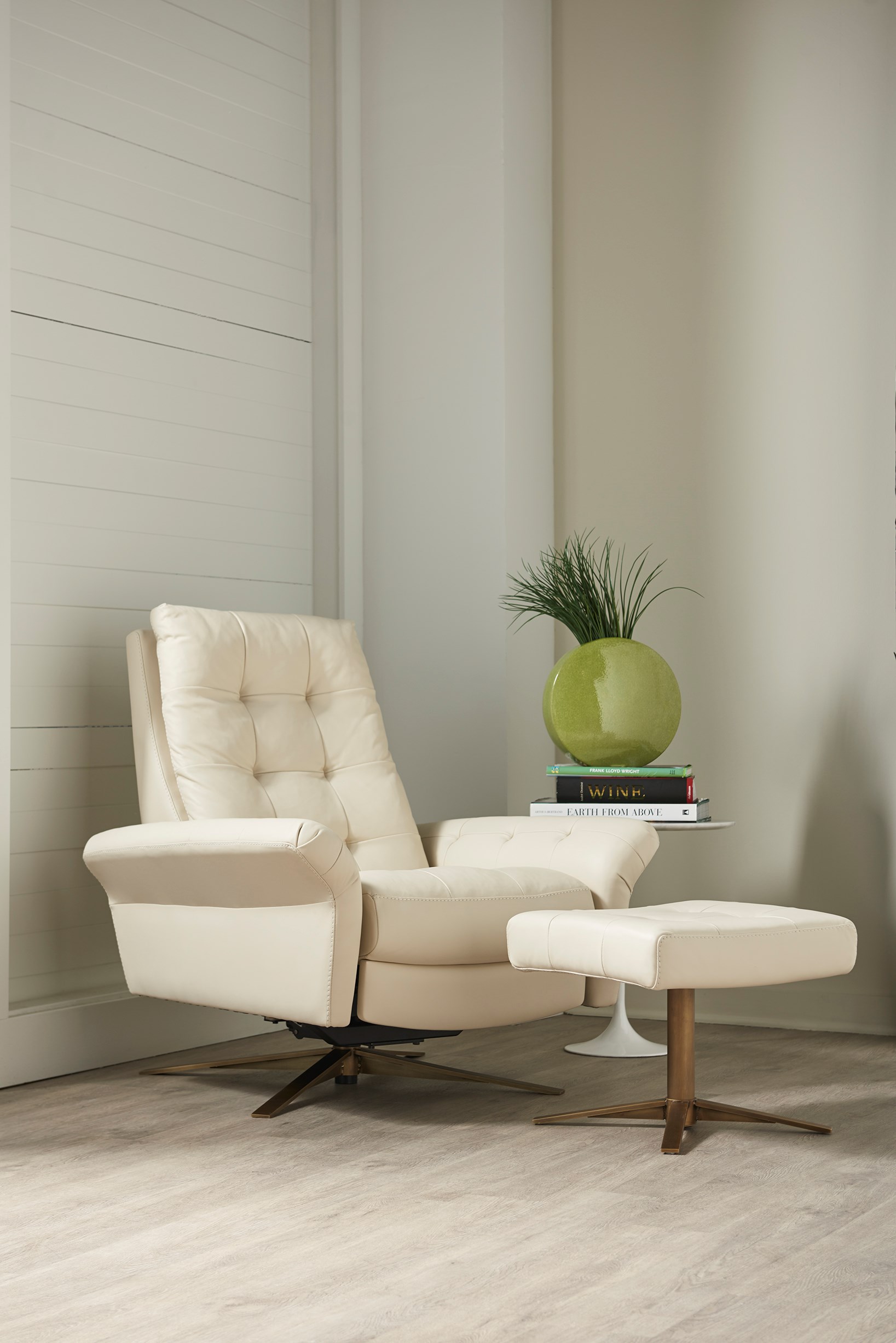 American Leather Pileus EuropeanStyle Fully Adjustable Swivel Glider