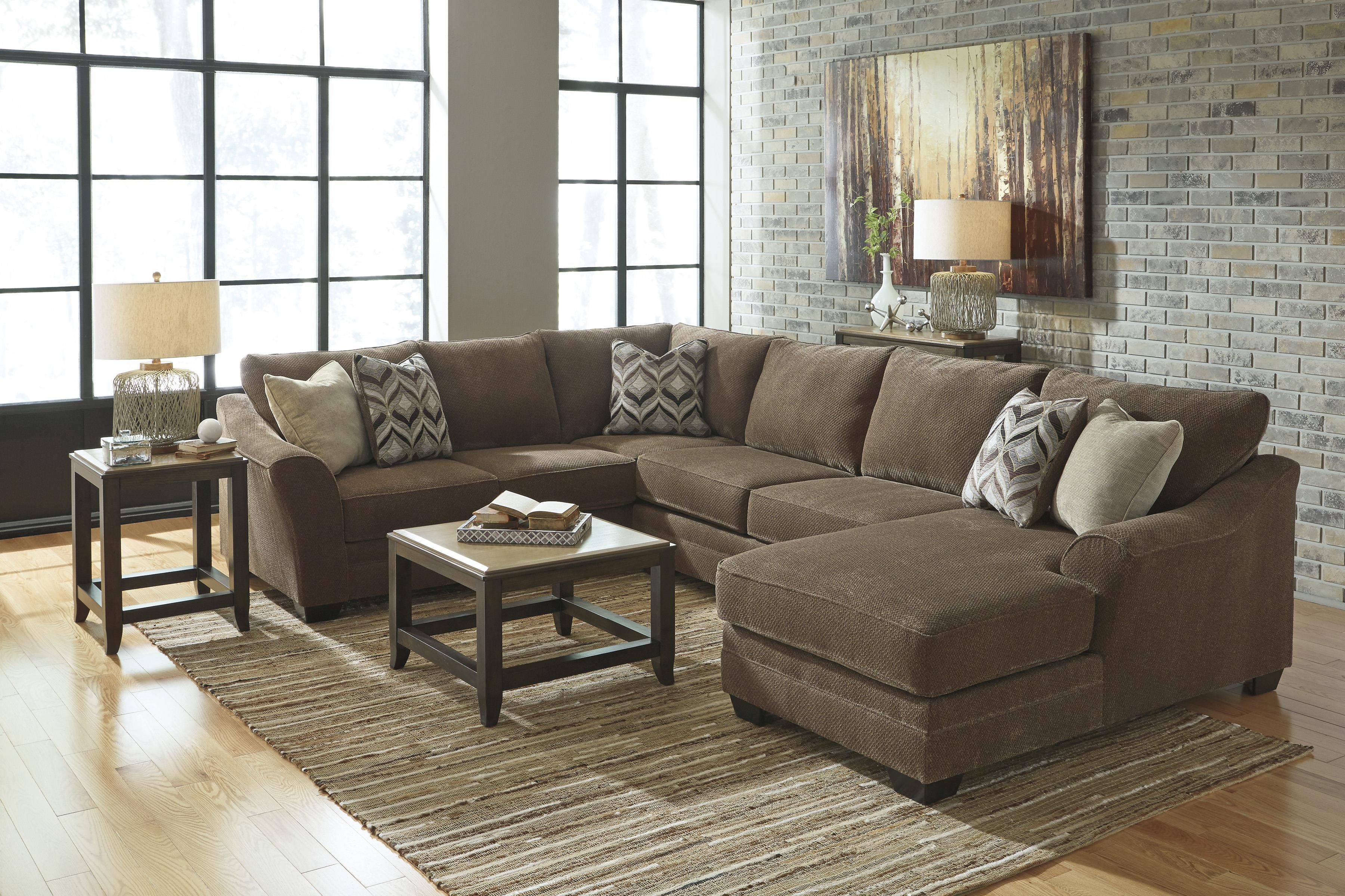 Justyna Contemporary 3Piece Sectional with Right Chaise Becker