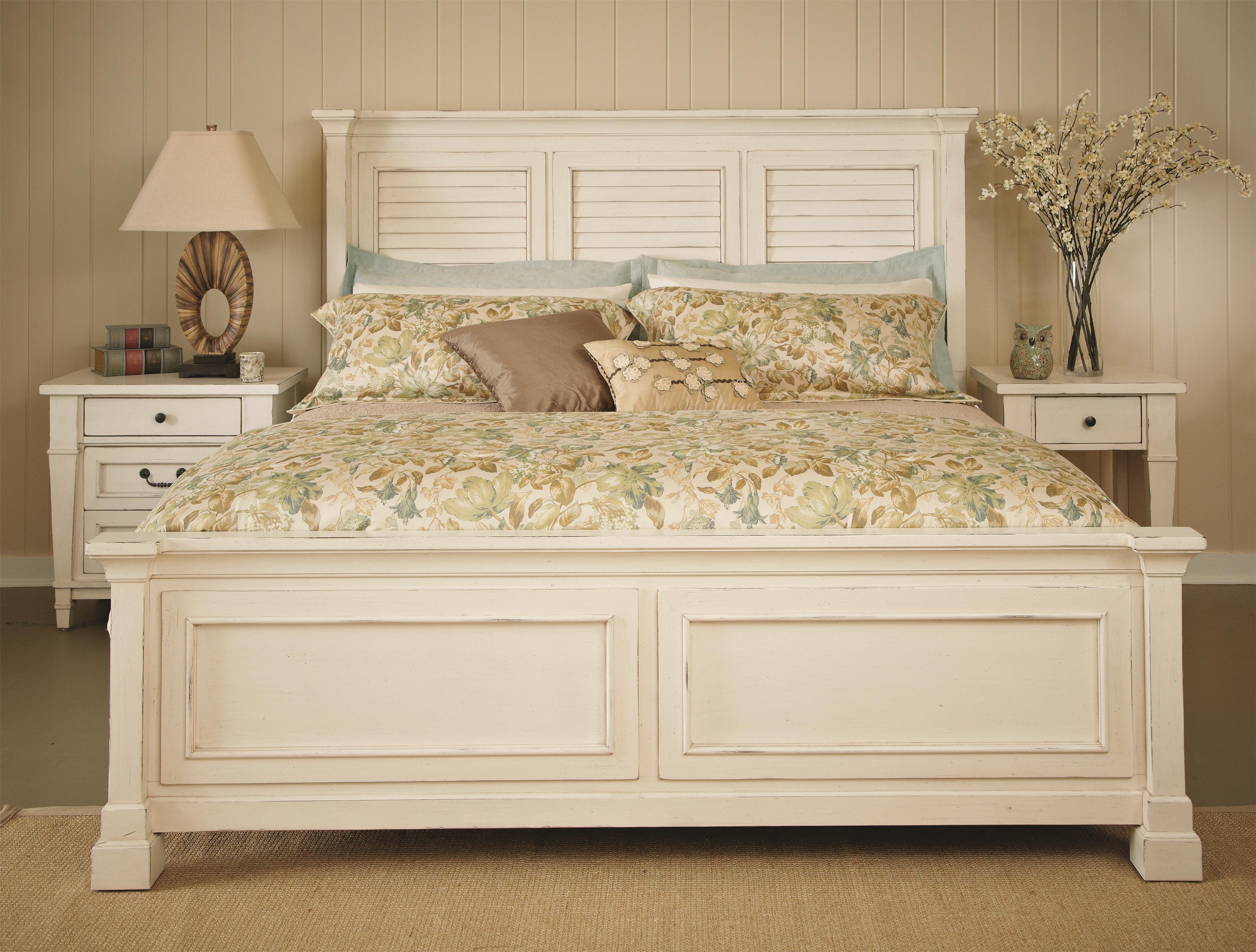 Folio 21 Stoney Creek 683030 Stoney Creek 3 Drawer Nighstand Great