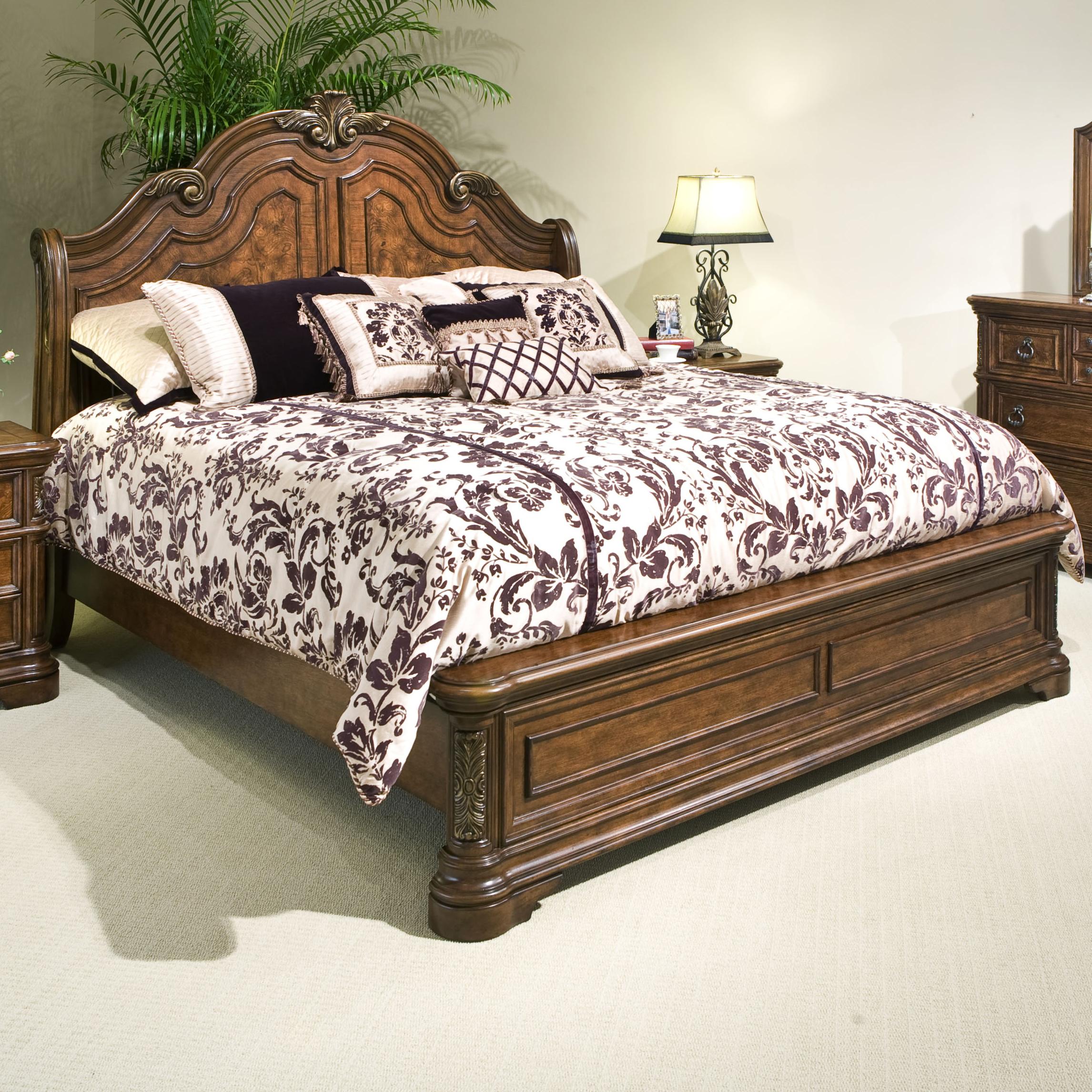 Vaughan Furniture Romantic Dreams Queen Sleigh Bed with Applied
