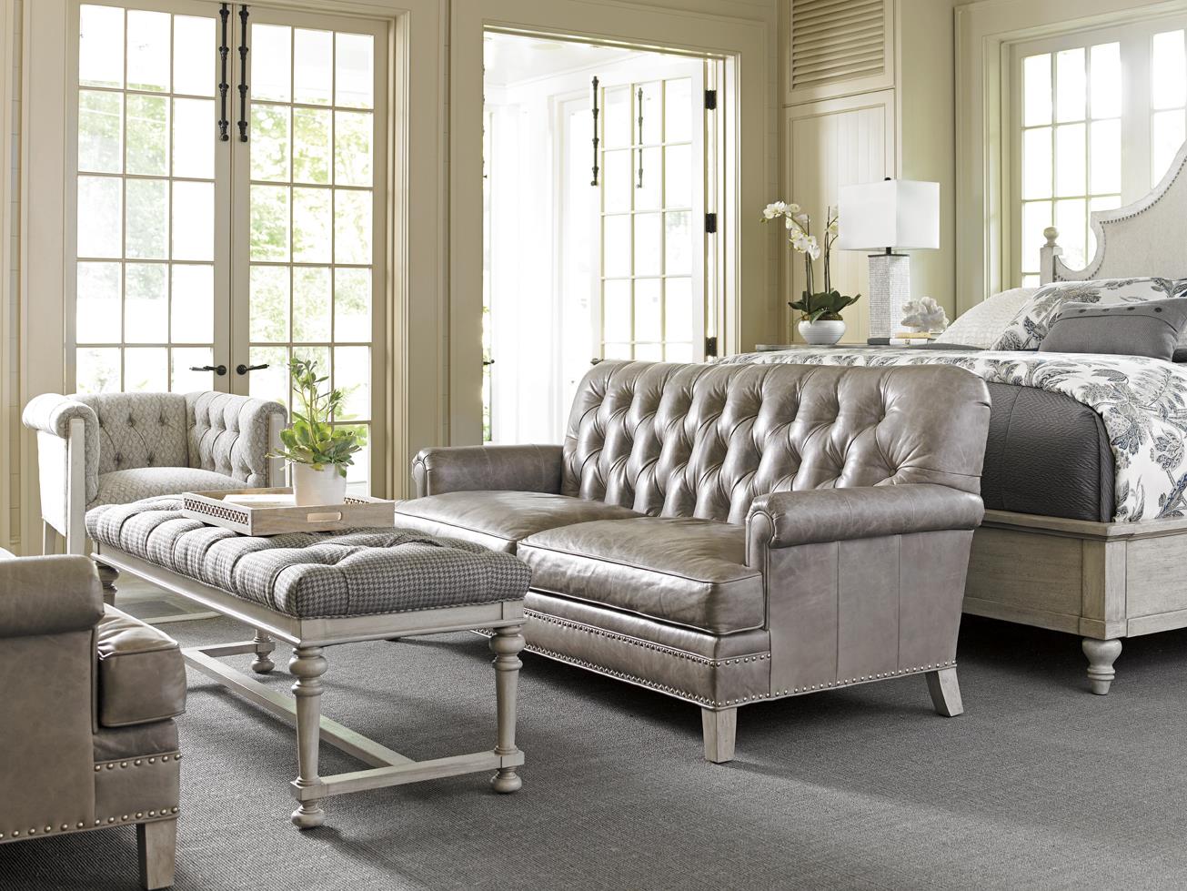 Lexington Oyster Bay Hillstead Quickship Leather Settee in Oyster Gray