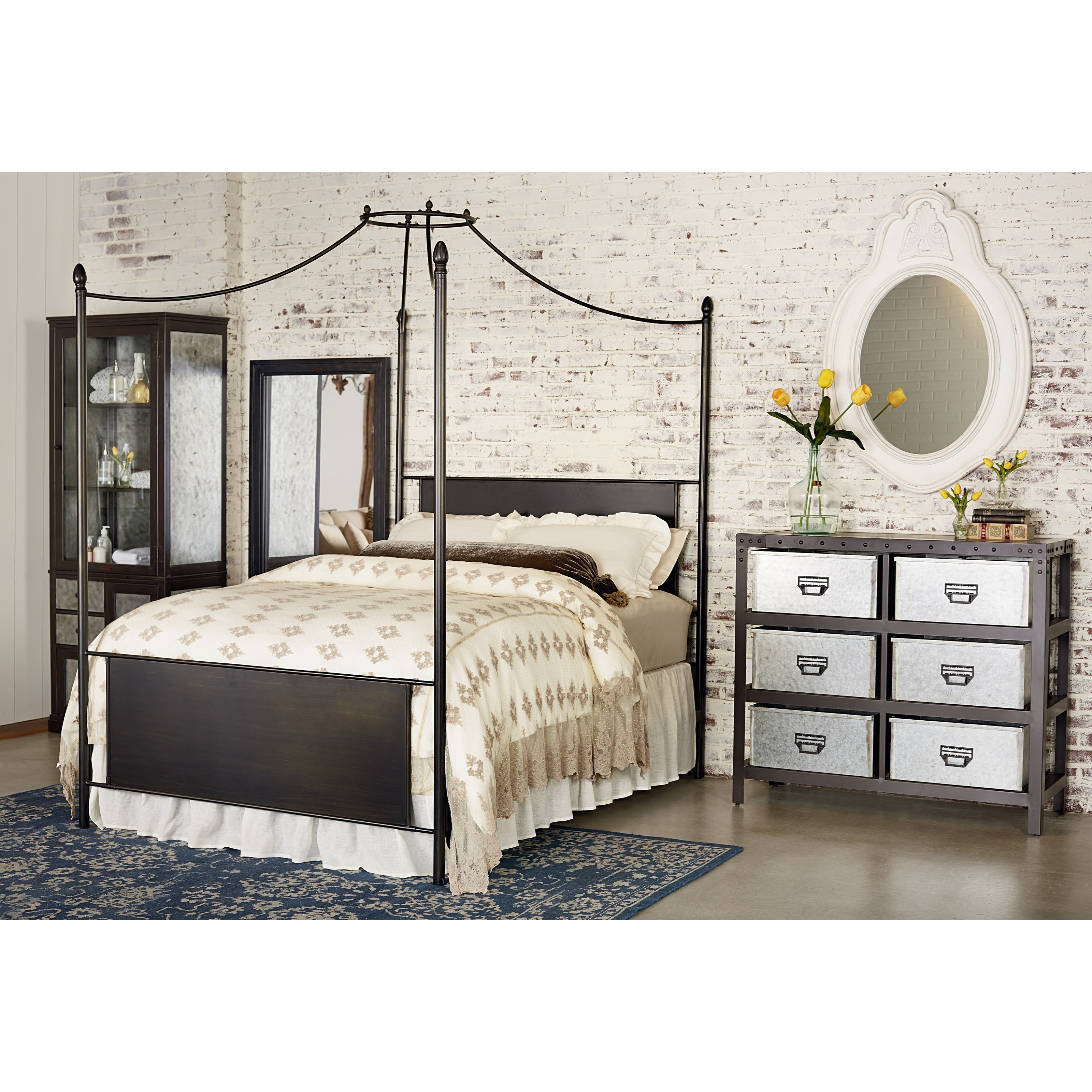 Magnolia Home by Joanna Gaines Traditional 4070168W+4070114W King