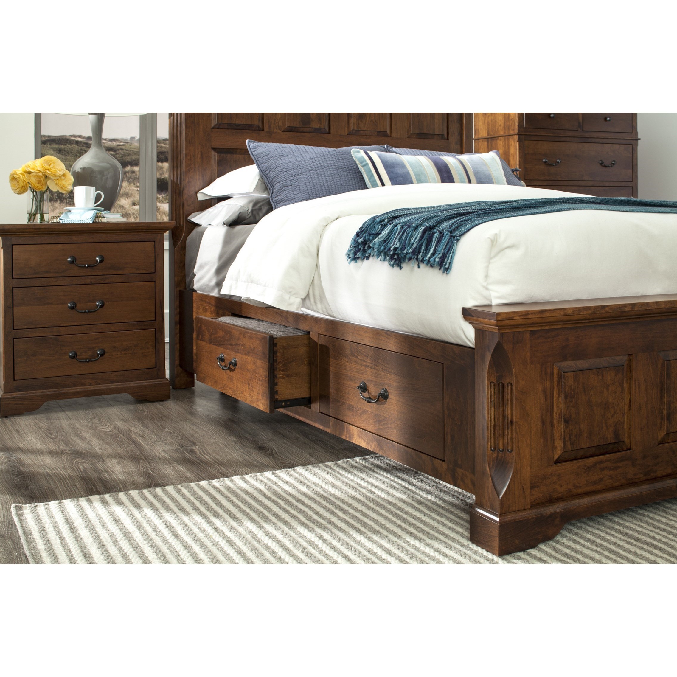 Palettes by Winesburg Longmeadow Traditional King Size Panel Bed with
