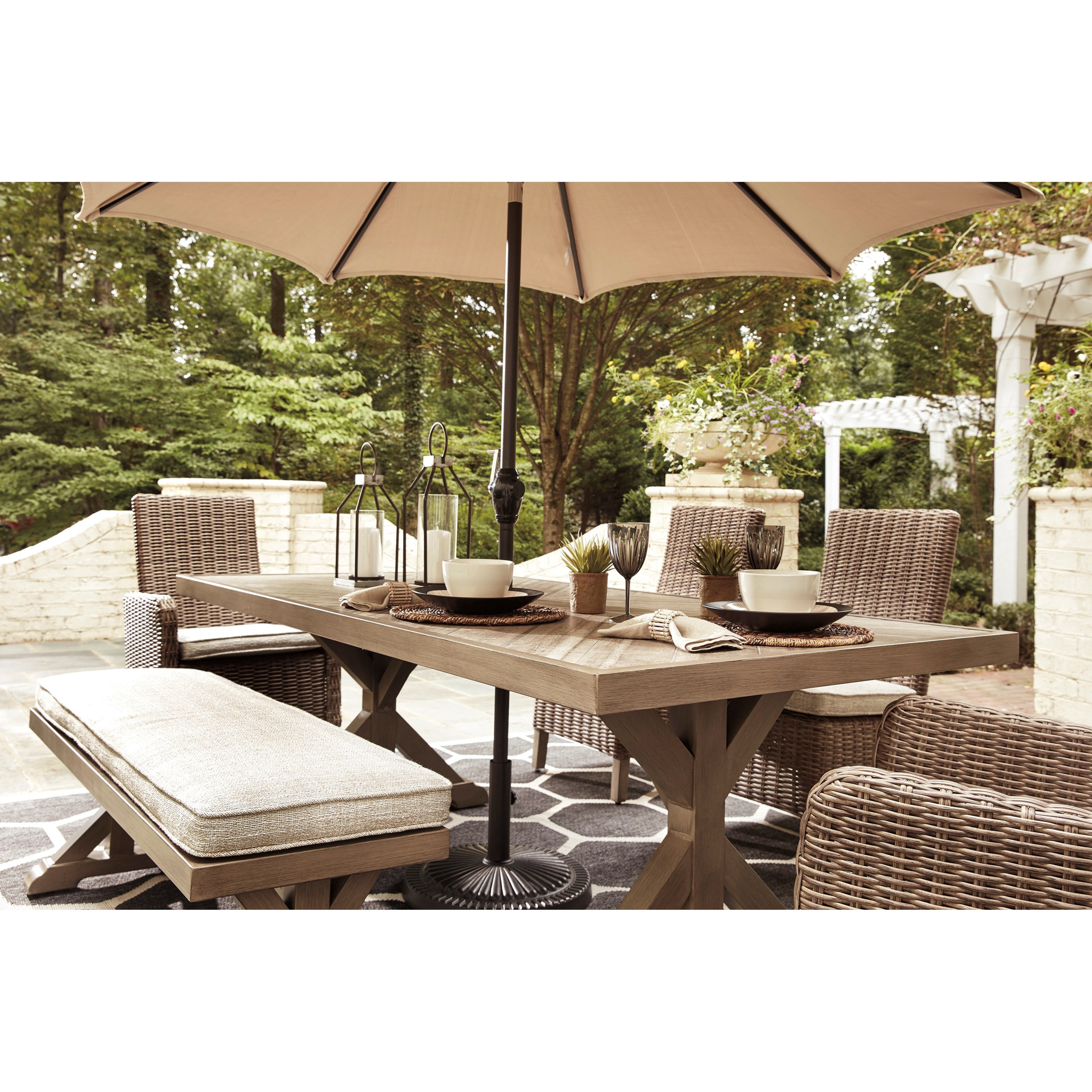 Signature Design by Ashley Beachcroft 6 Piece Outdoor ...