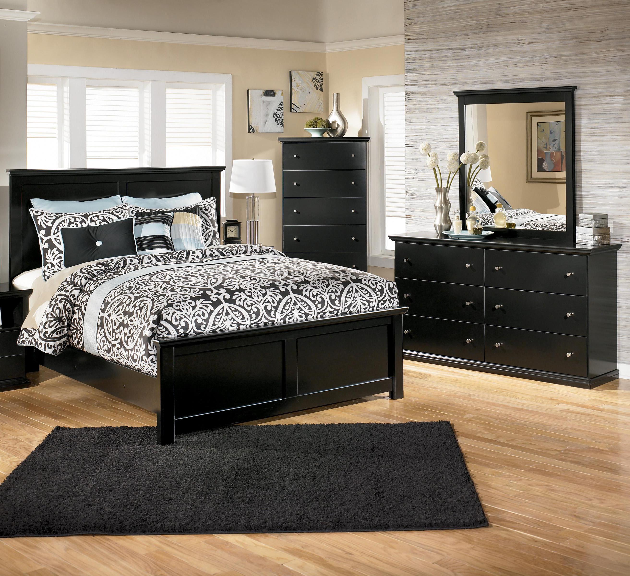 Signature Design by Ashley Maribel B138 Q 4Pc Group 4 ...