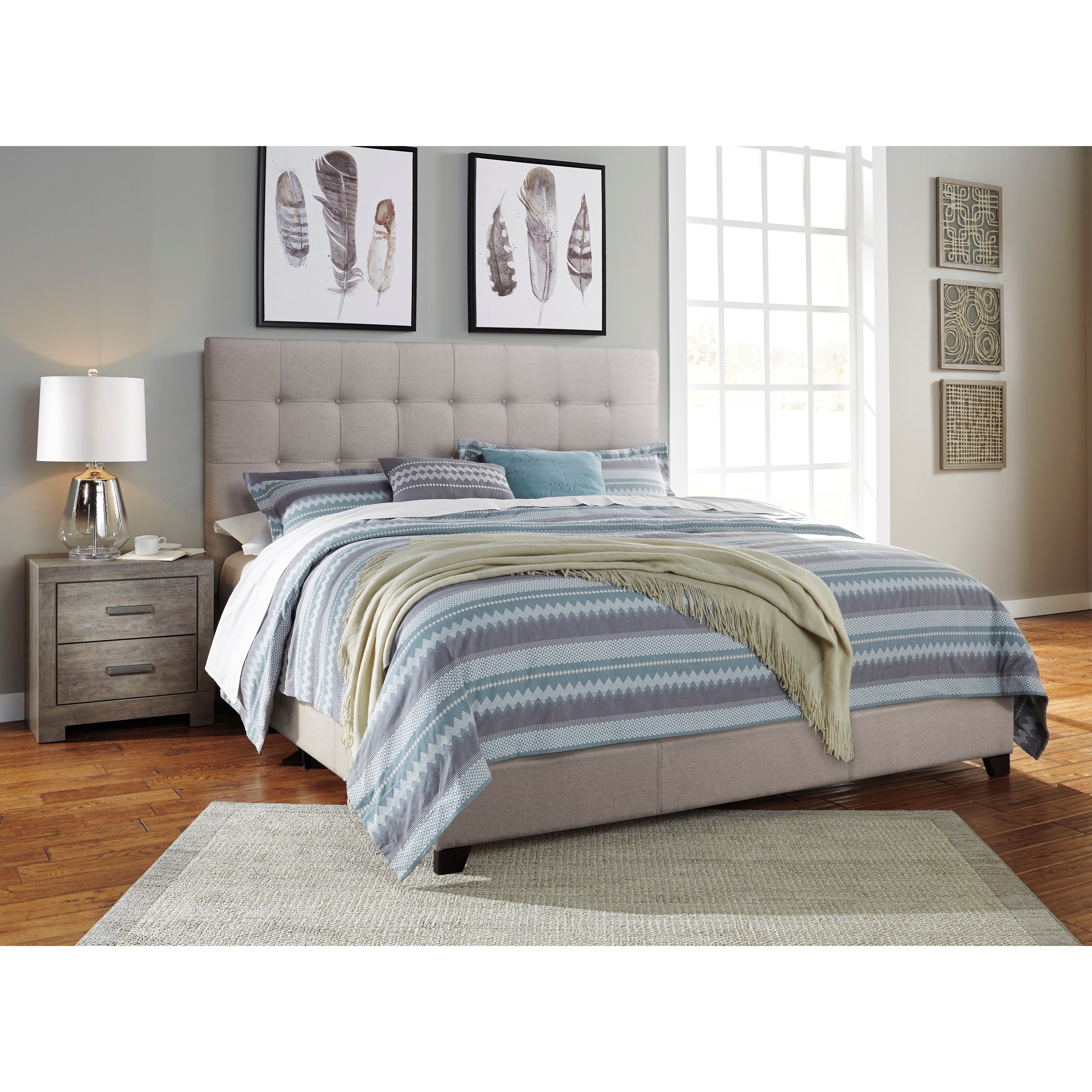 Signature Design by Ashley Dolante Queen Upholstered Bed w ...
