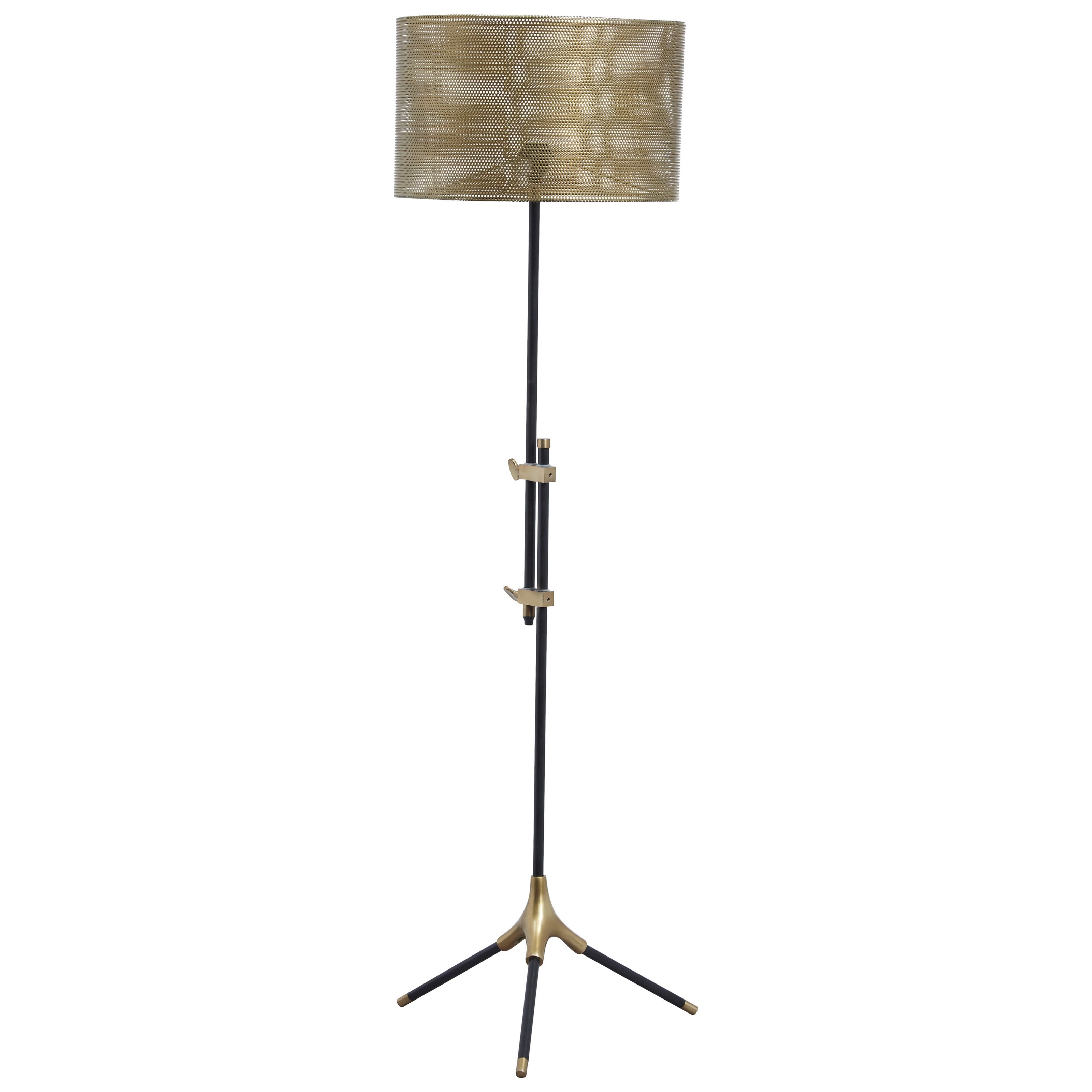 Signature Design By Ashley Lamps Contemporary L734291 Mance Gray Signature Design By Ashley Lamps Contemporary Mance Gray Br Finish Metal Floor Lamp