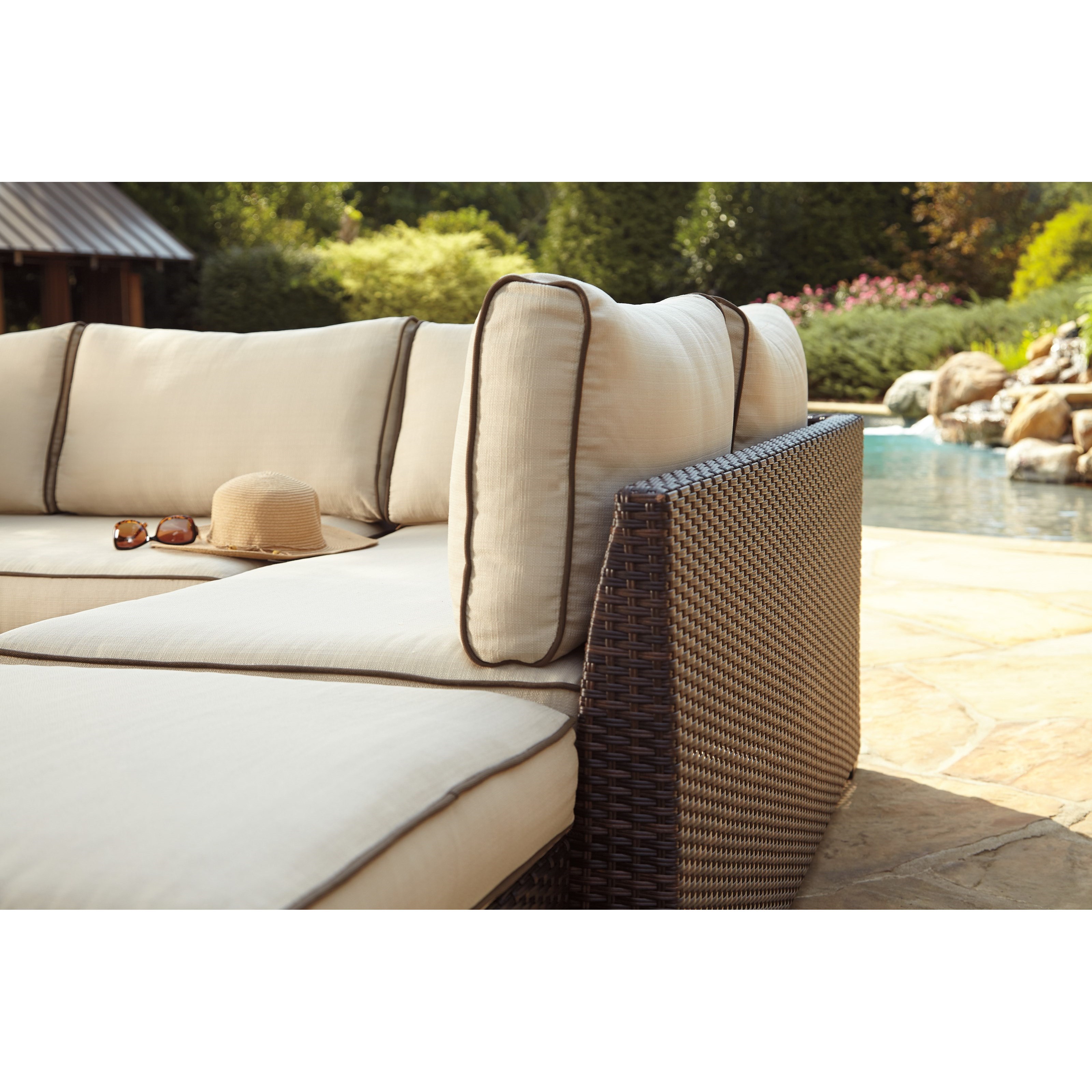 Ashley Signature Design Loughran P300070 Outdoor Sectional Set with