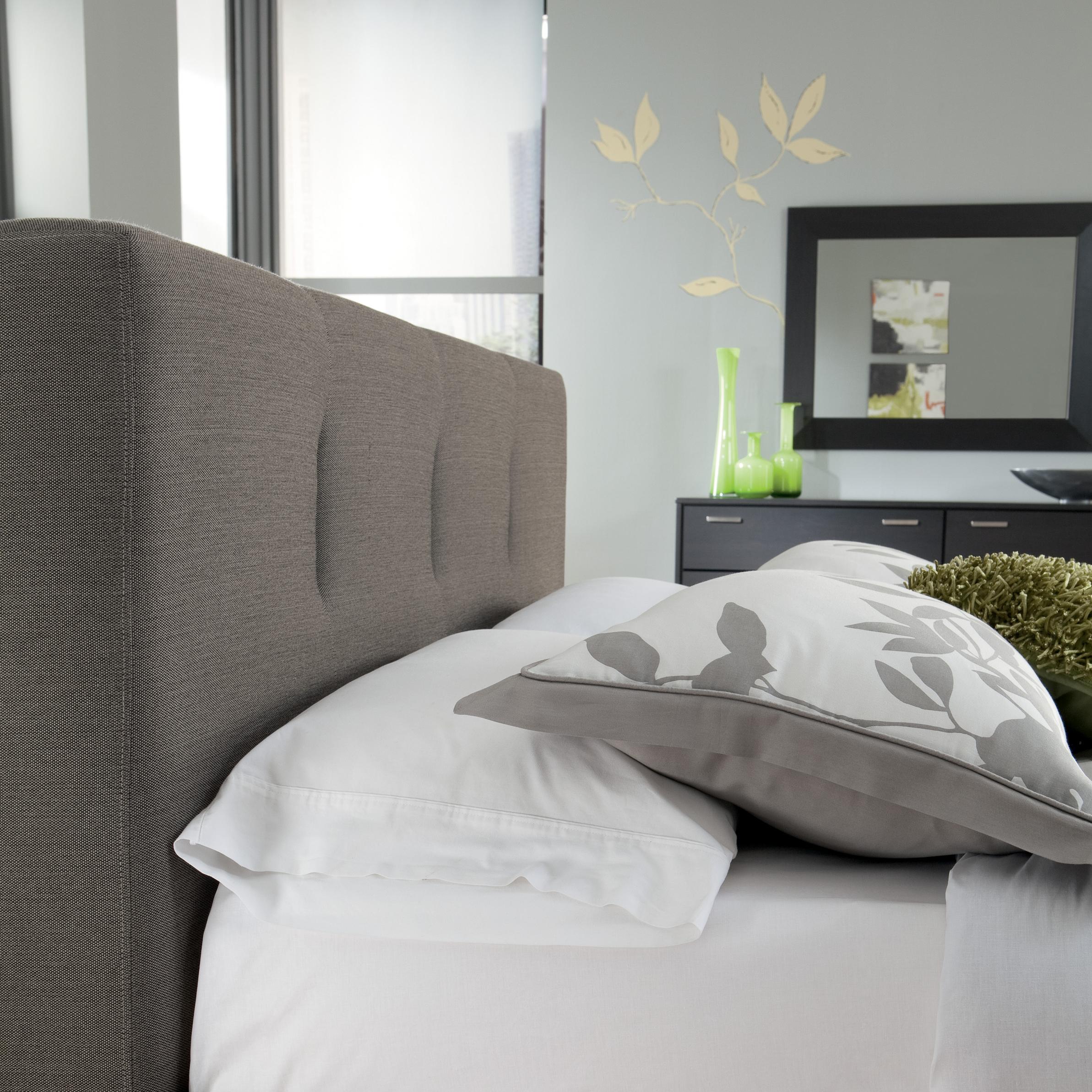 Signature Design by Ashley Masterton B70278 King/California King