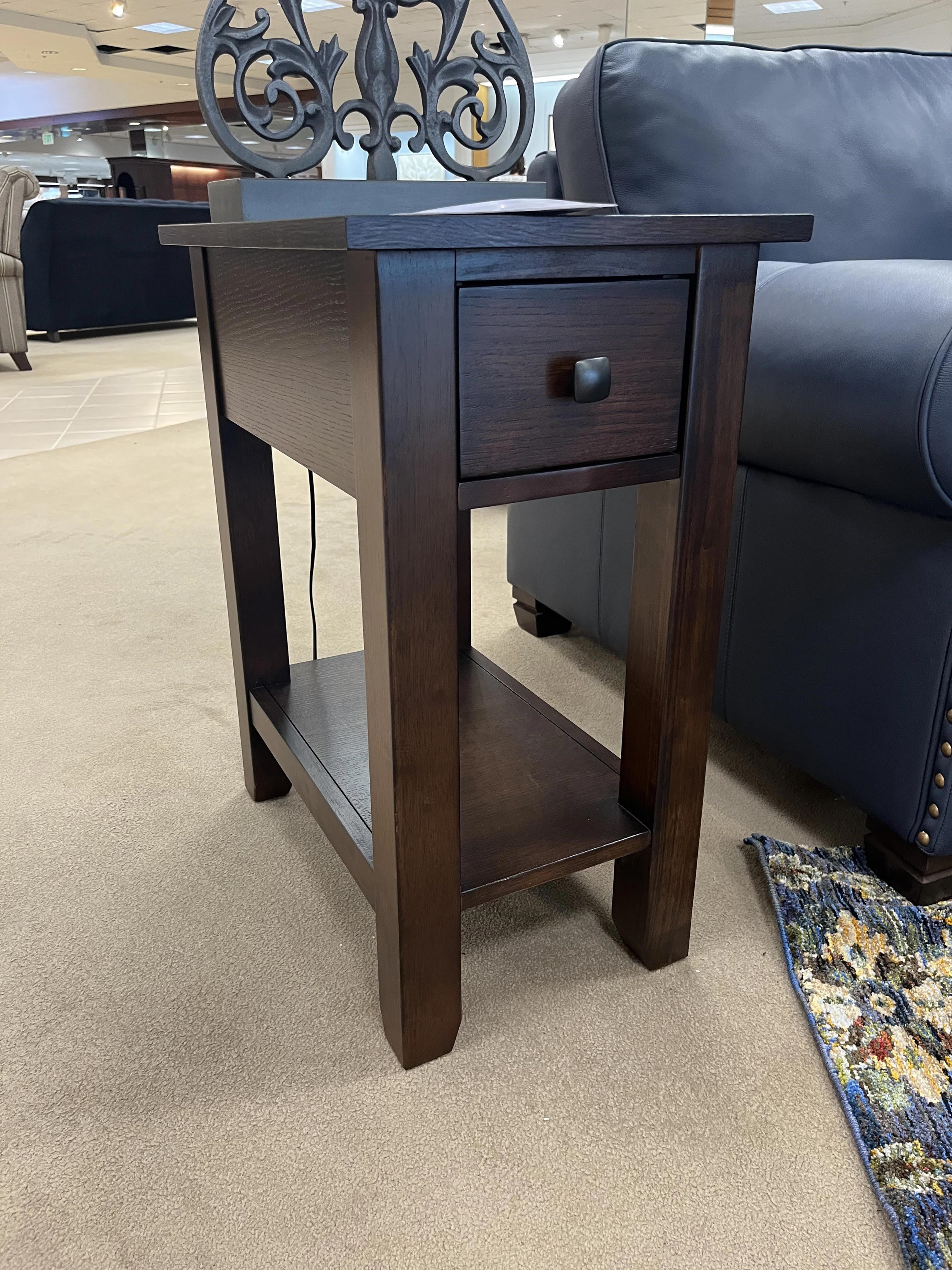 Winners Only Table For Chairside Winners Only Chairside Table