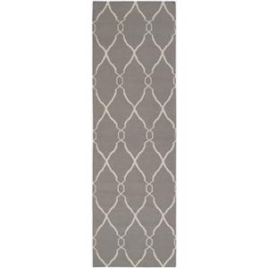 Surya Fallon 2'6" x 8'