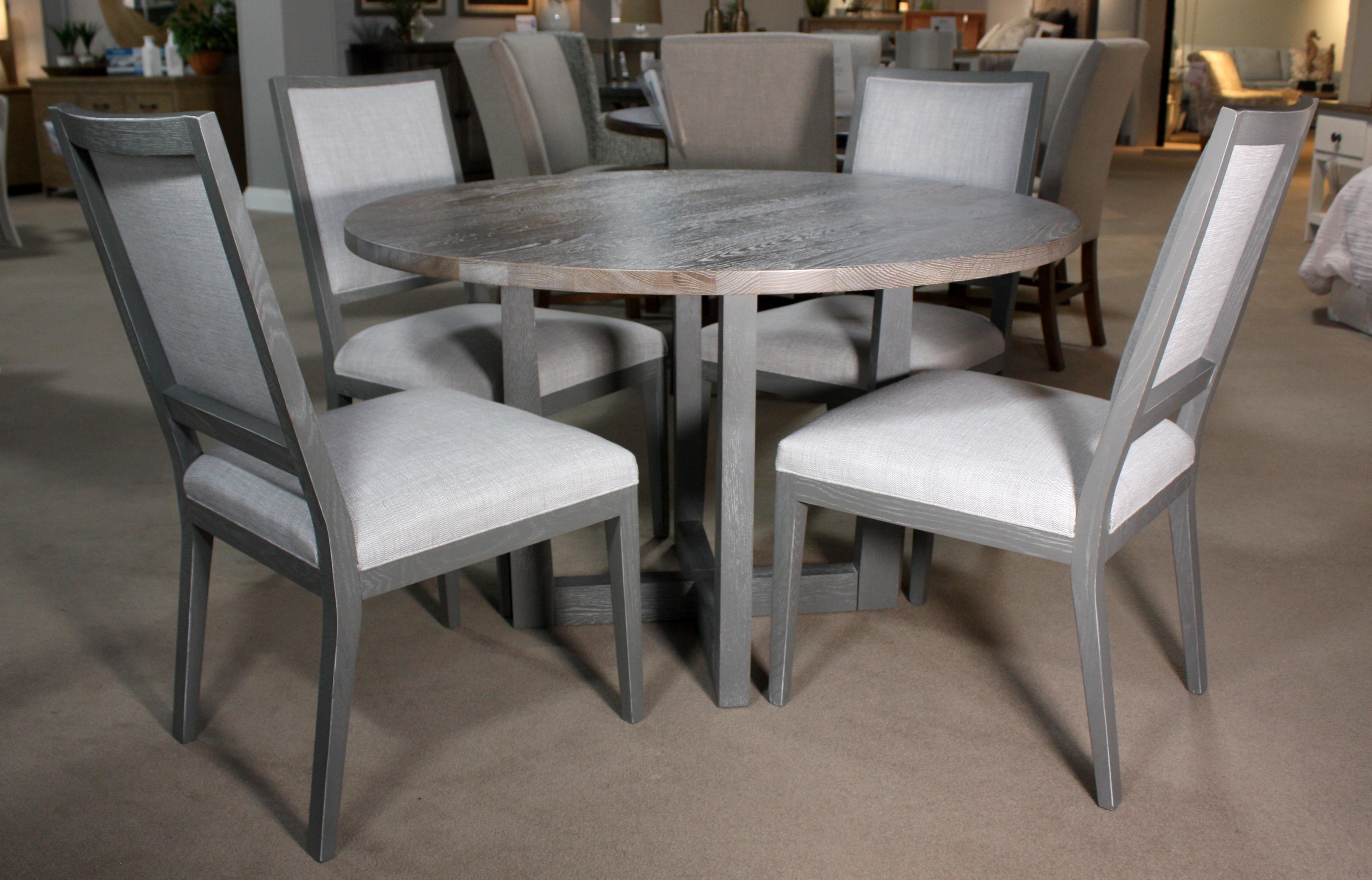 Bassett BenchMade 41214848/TB102000SQ Customizable 5 Piece Dining Set