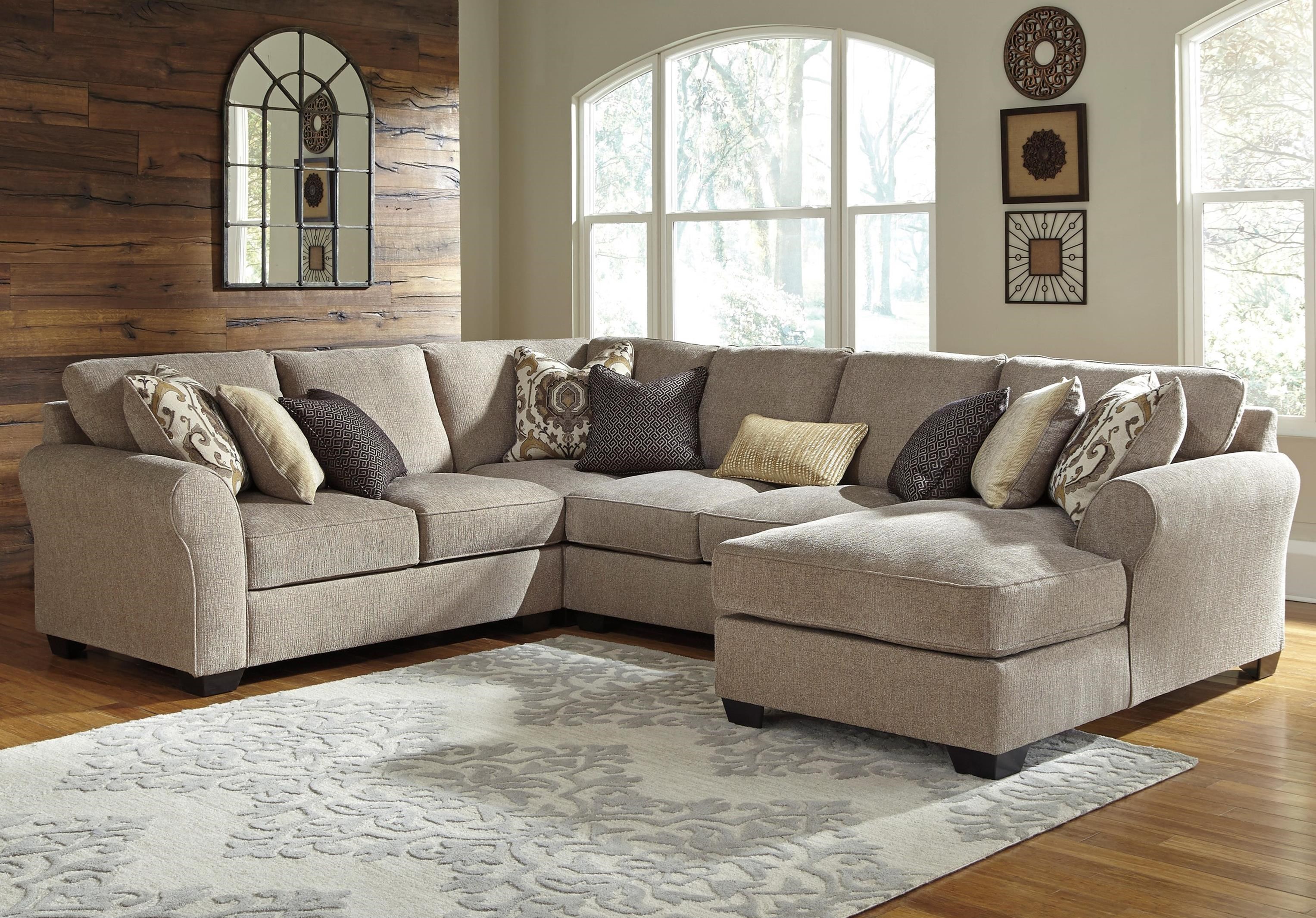Benchcraft Pantomine 4-Piece Sectional with Right Chaise | Dunk