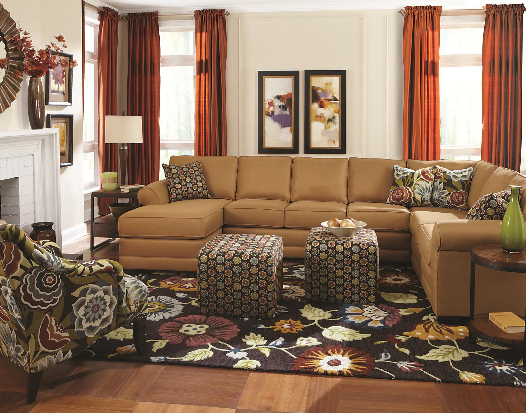 6 Seat Sectional with Chaise