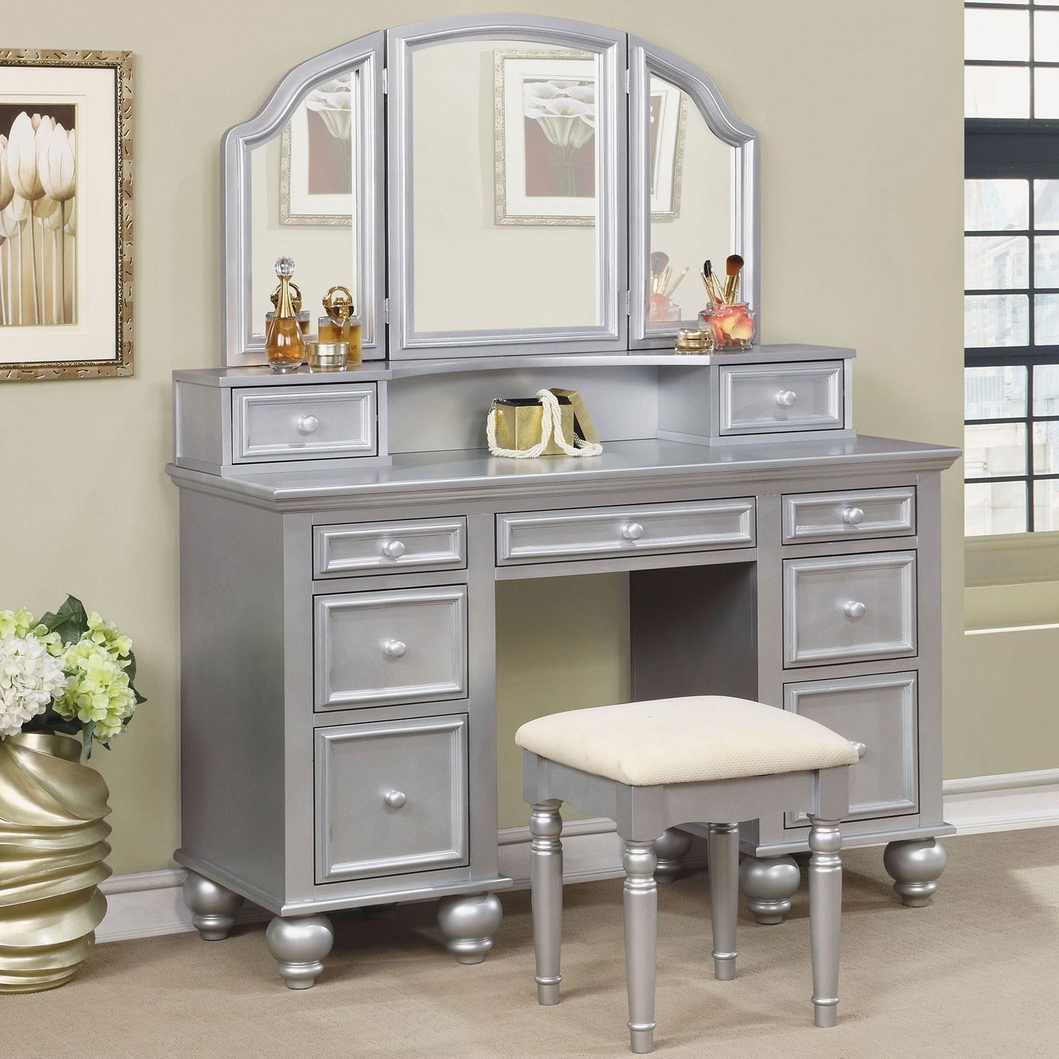 Furniture of America FOA Athy CMDK6848SV Traditional Makeup Vanity
