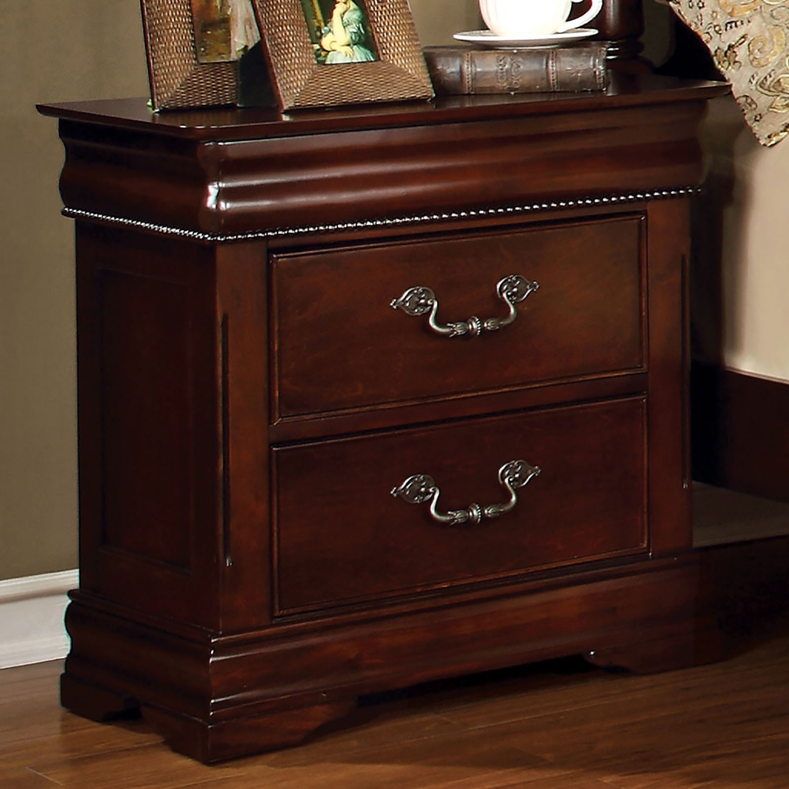 Furniture of America Mandura Traditional Nightstand with FeltLined