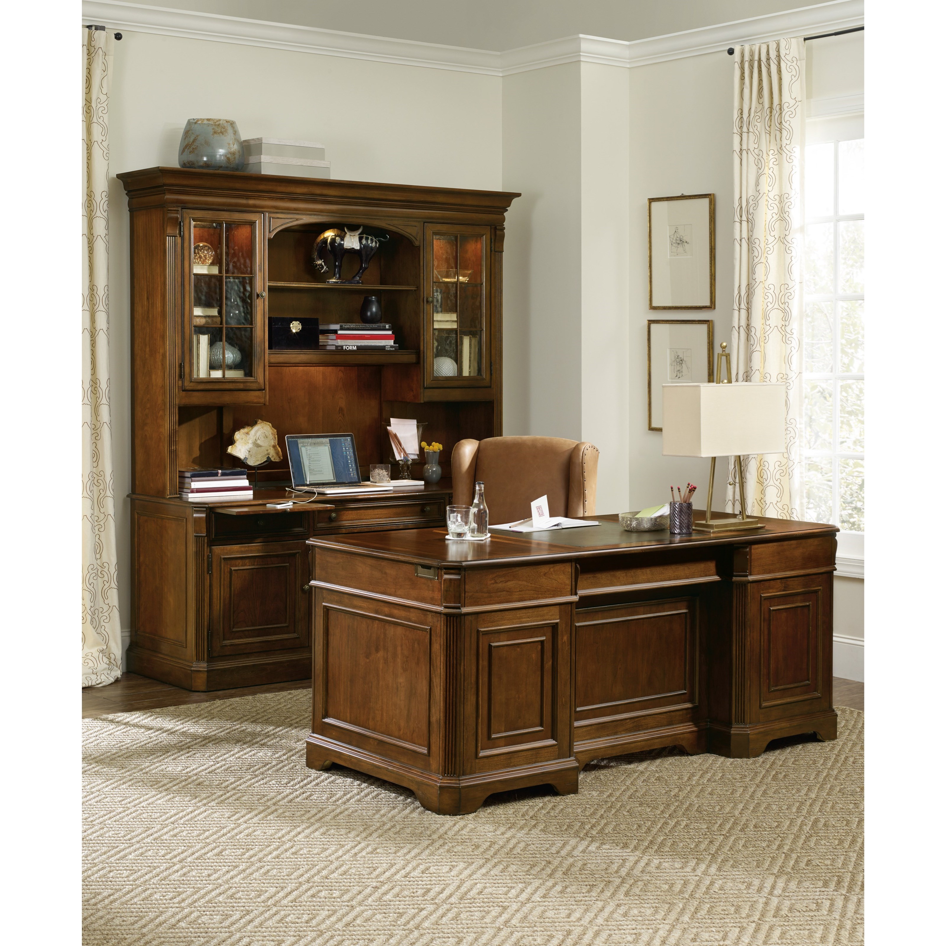 Hooker Furniture Brookhaven 28110564 Computer Credenza with Charging