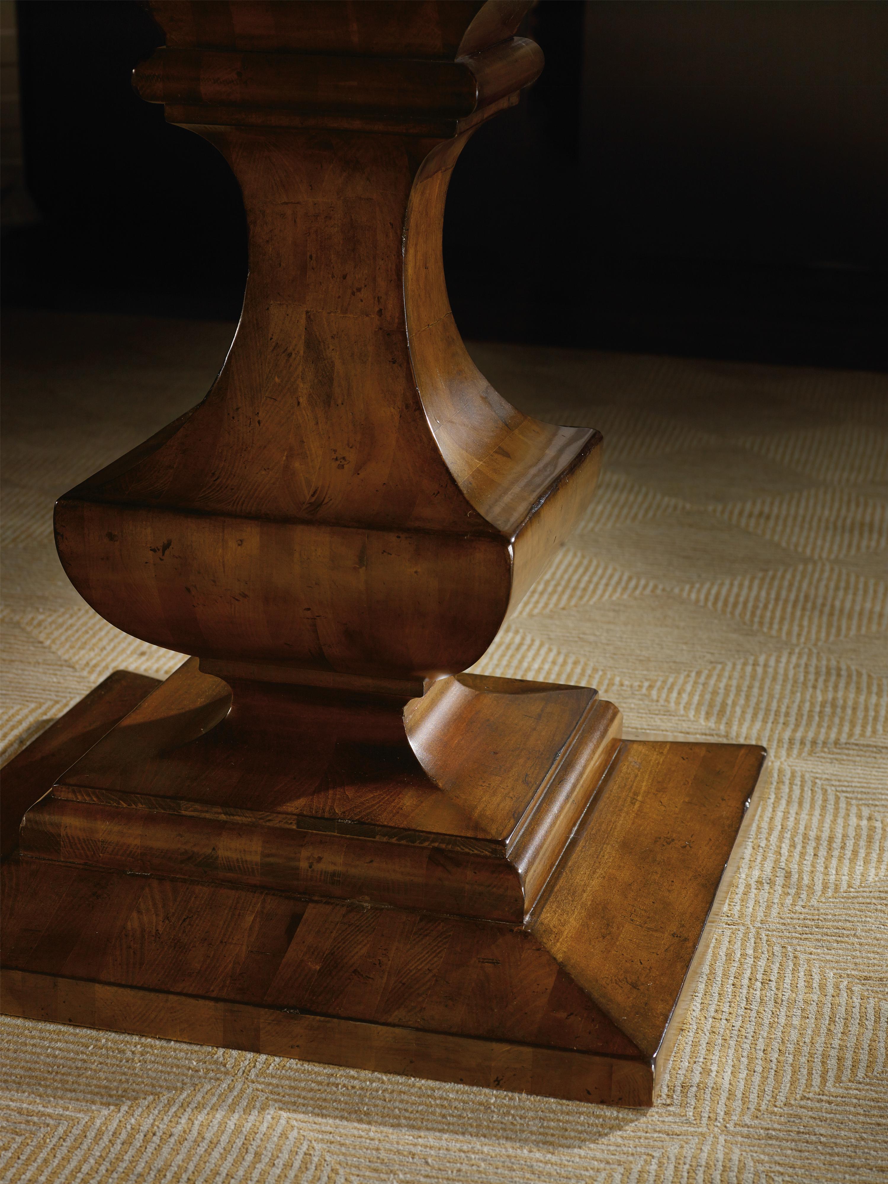 Hooker Furniture Tynecastle Traditional 48 Inch Round Dining Table