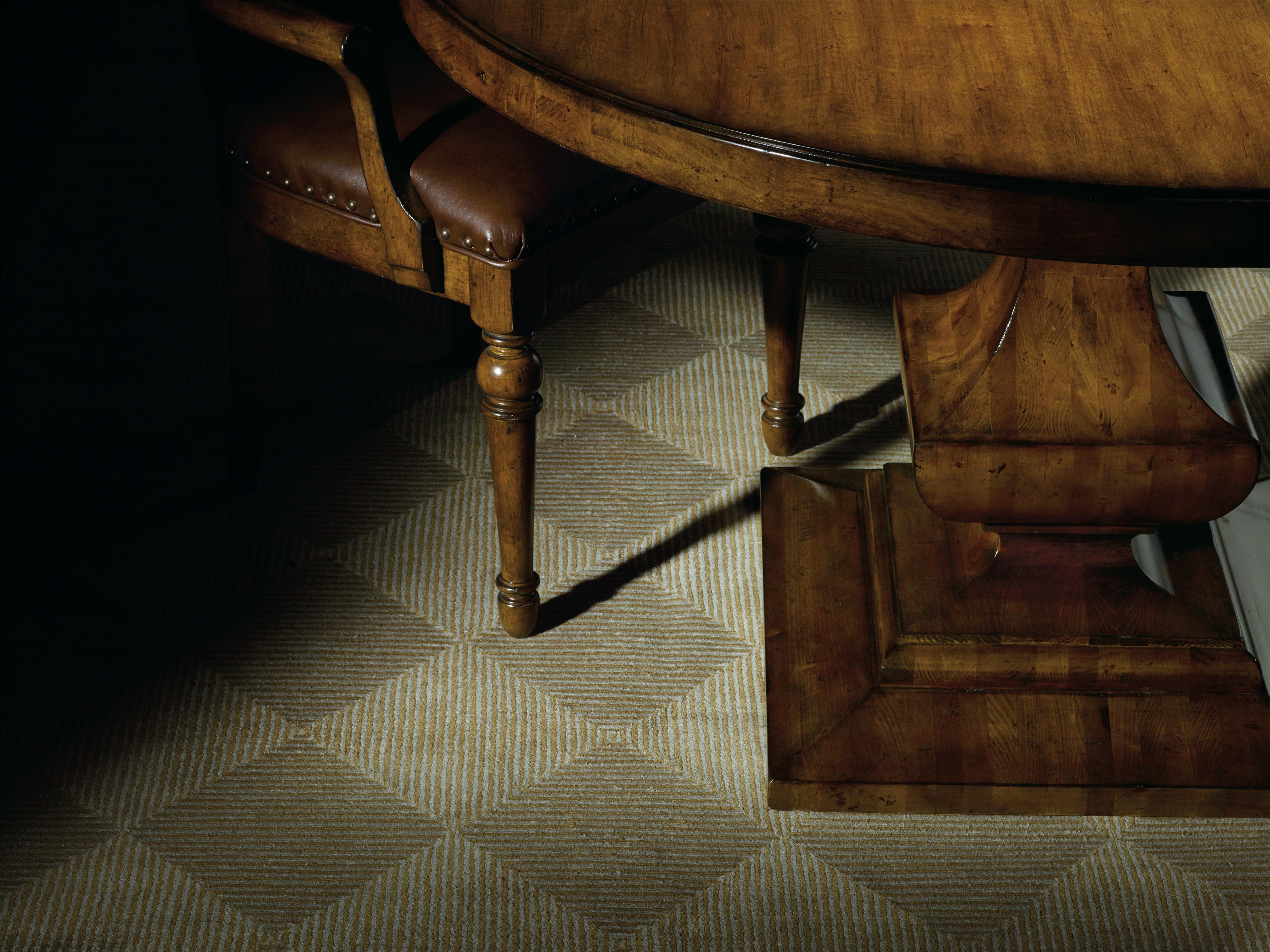 Hooker Furniture Tynecastle Traditional 48 Inch Round Dining Table