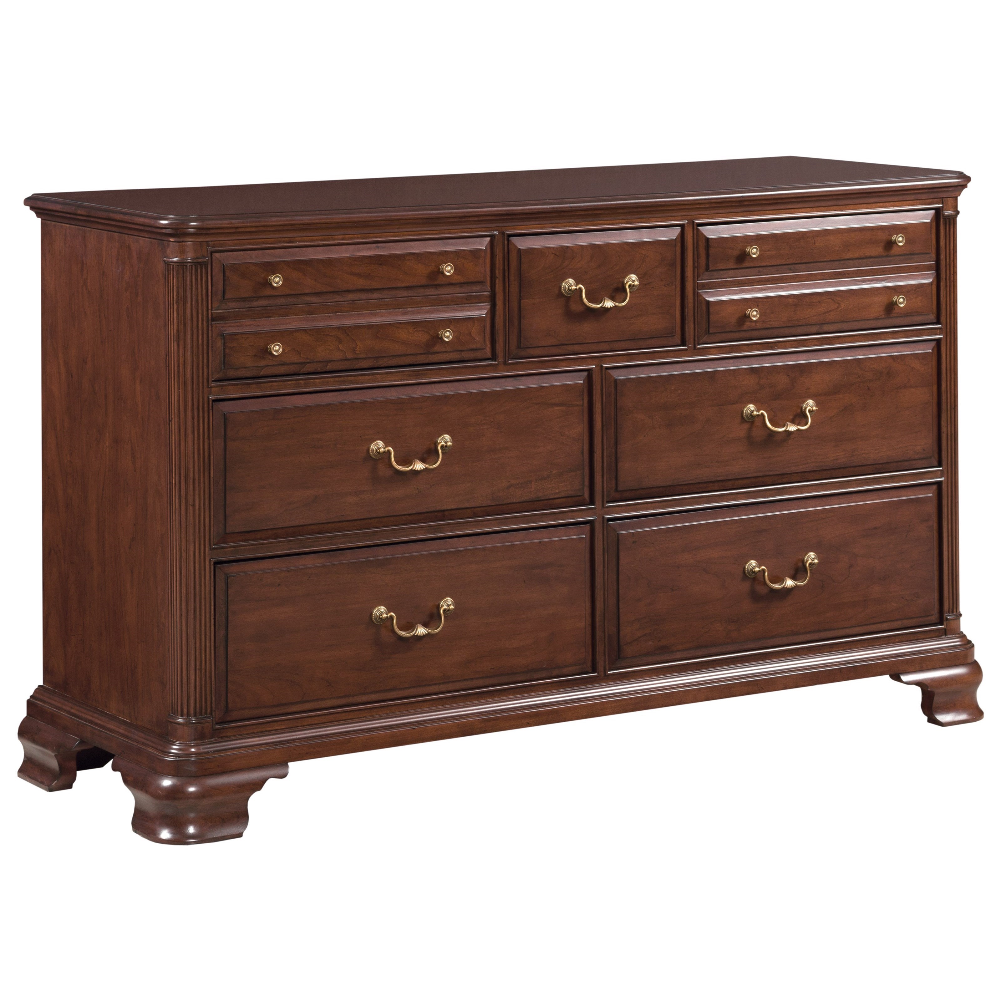 Kincaid Furniture Hadleigh Traditional Dresser and Mirror Set with