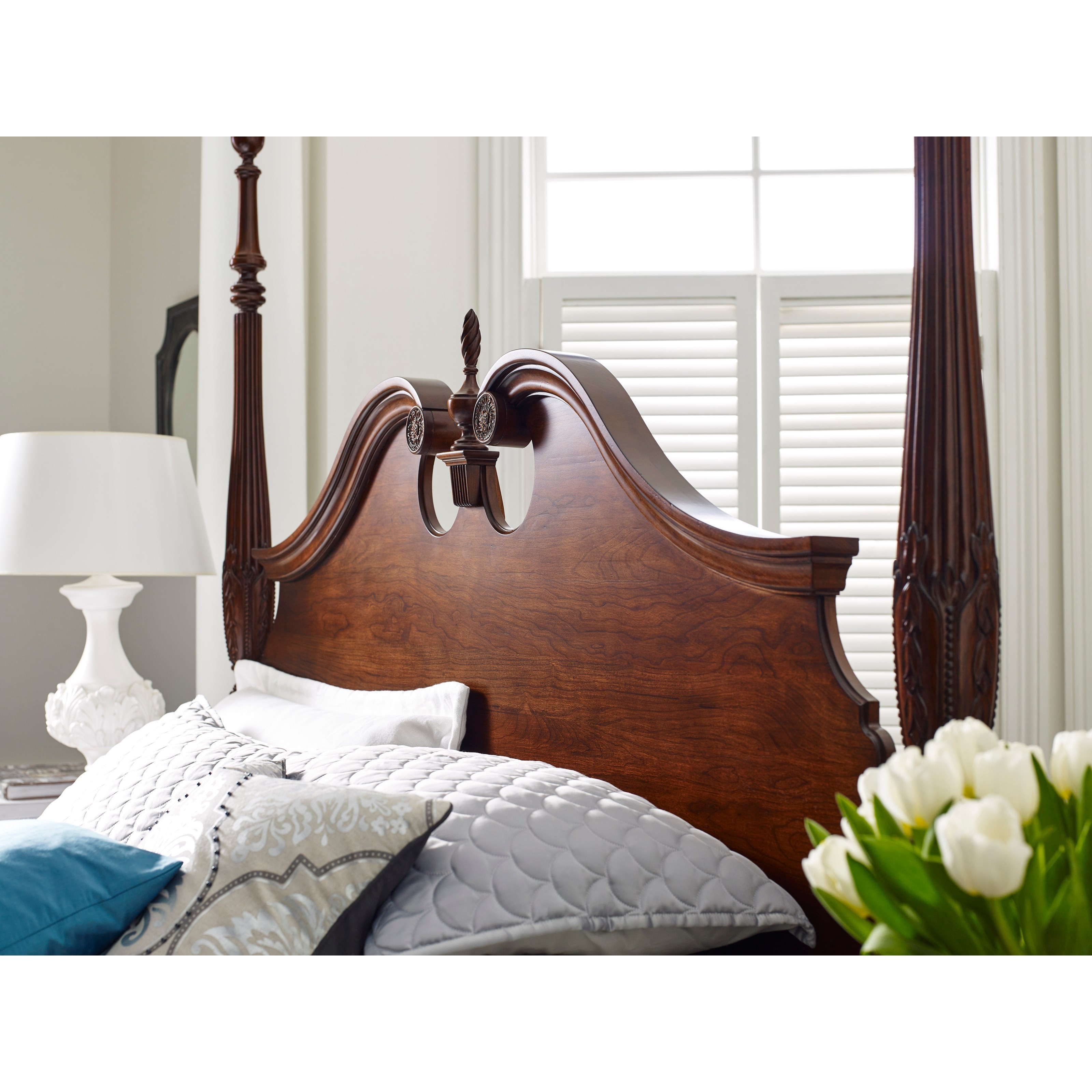 Kincaid Furniture Hadleigh Queen Rice Carved Poster Bed with Pediment