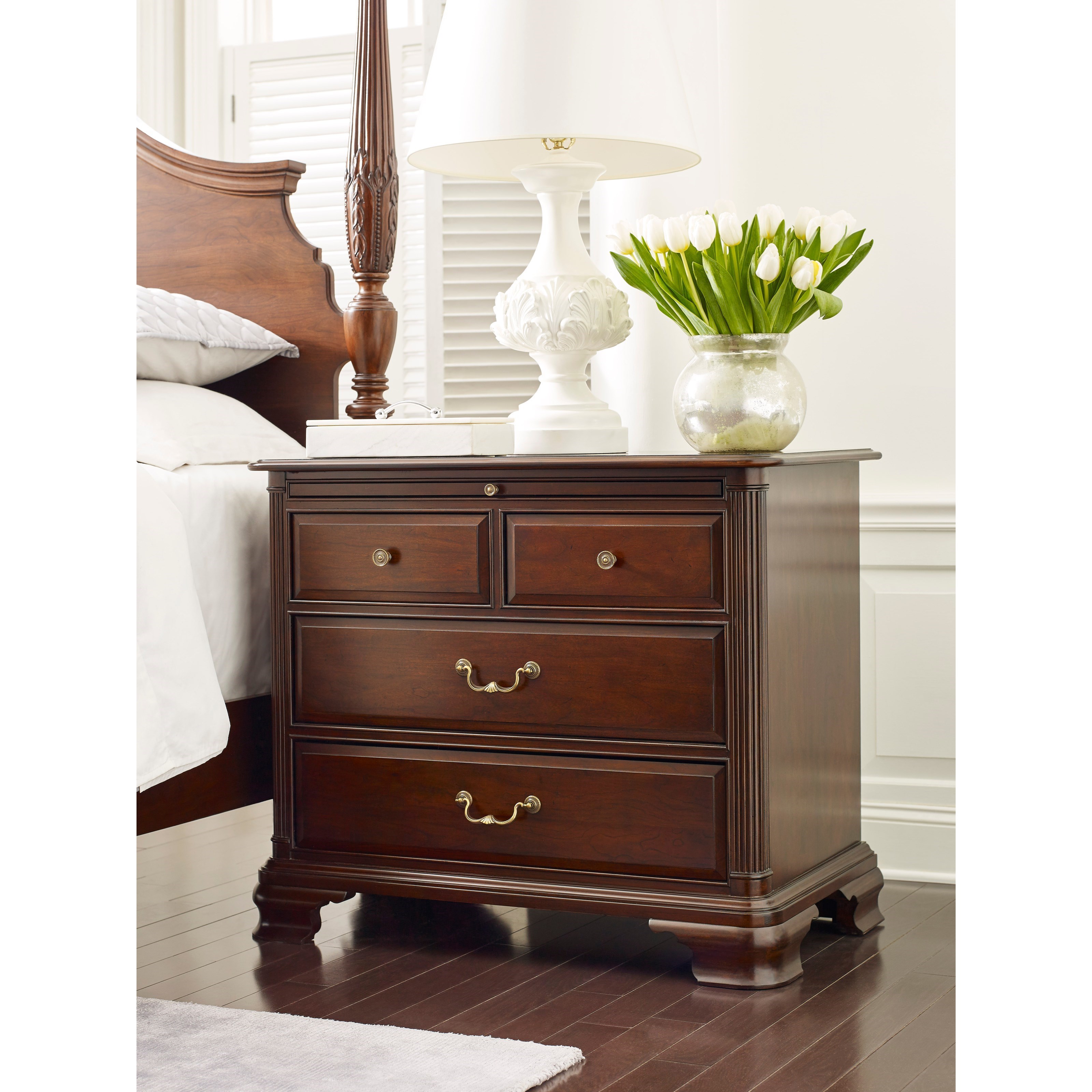 Kincaid Furniture Hadleigh Traditional Four Drawer Bachelor's Chest