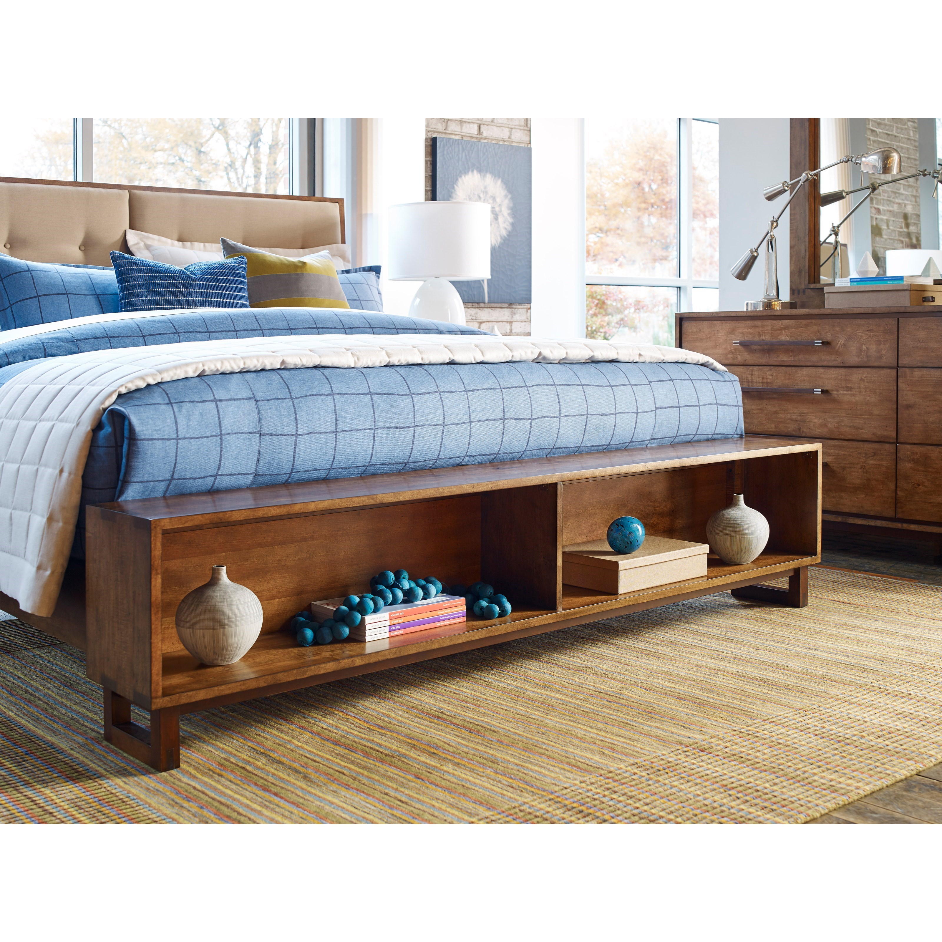 Kincaid Furniture Traverse Patternmaker Queen Bed with Upholstered