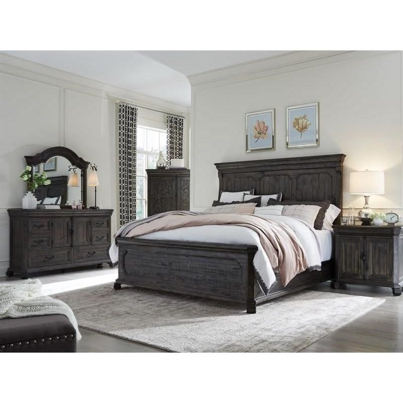 Magnussen Home Bellamy Traditional Queen Panel Bed with Crown Molding