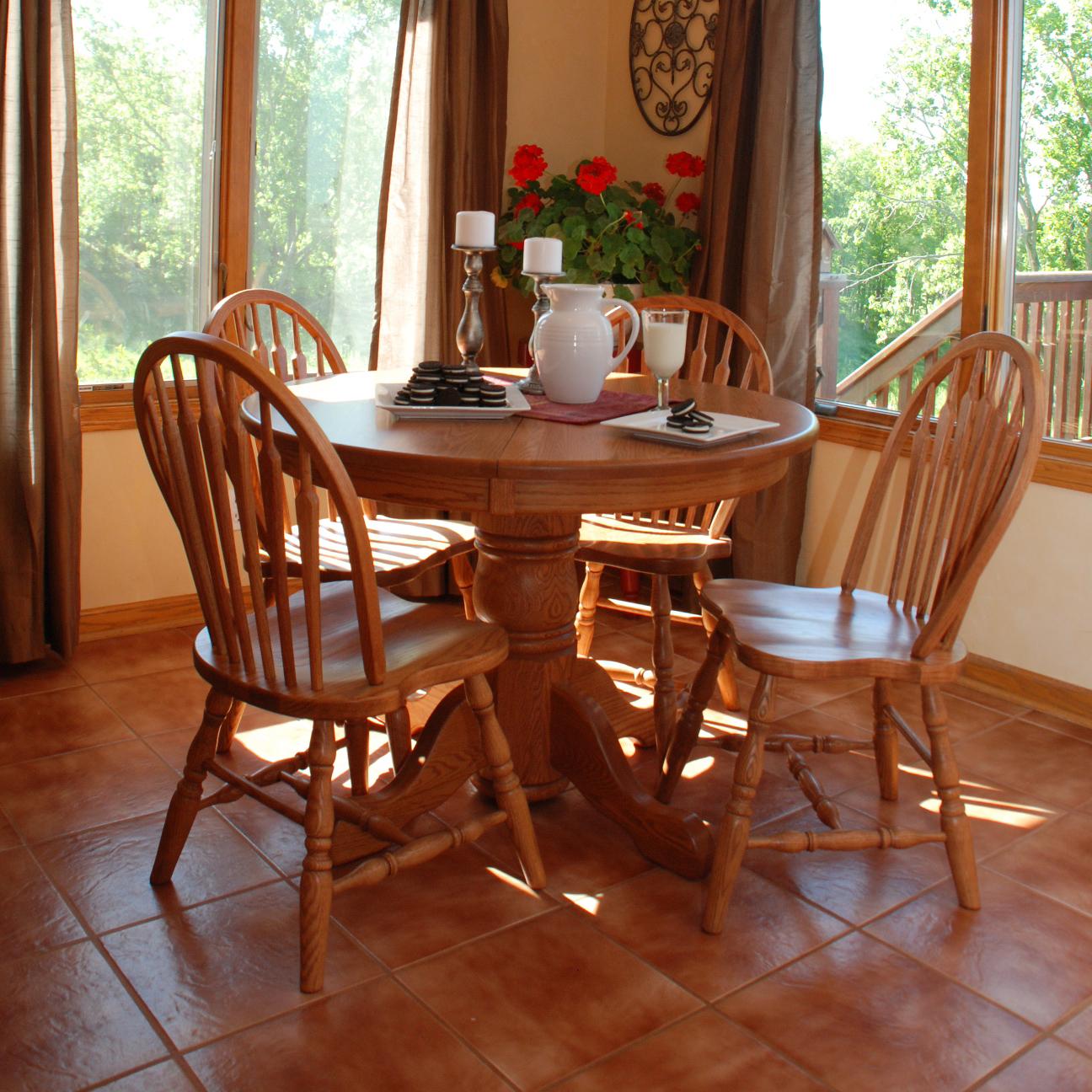 Oakwood Industries Casual Dining 100E00+4x203 5 Piece Round Table and ...