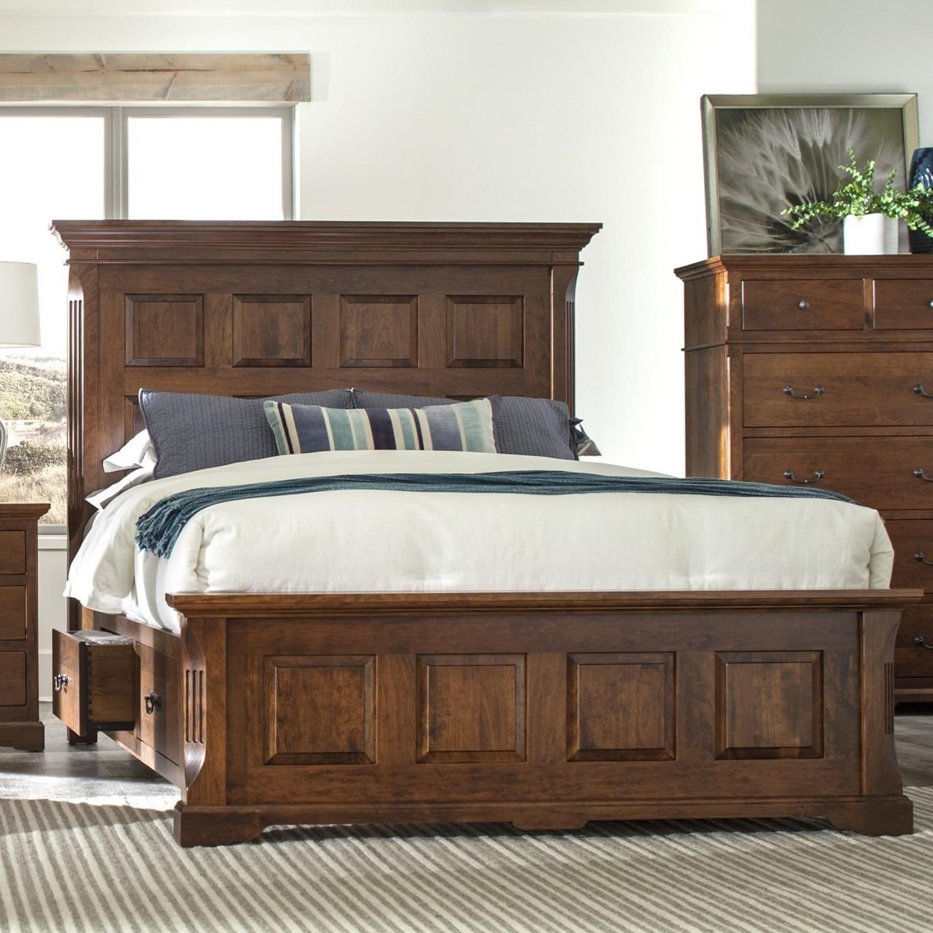 Palettes by Winesburg Longmeadow Traditional Queen Size Panel Bed with