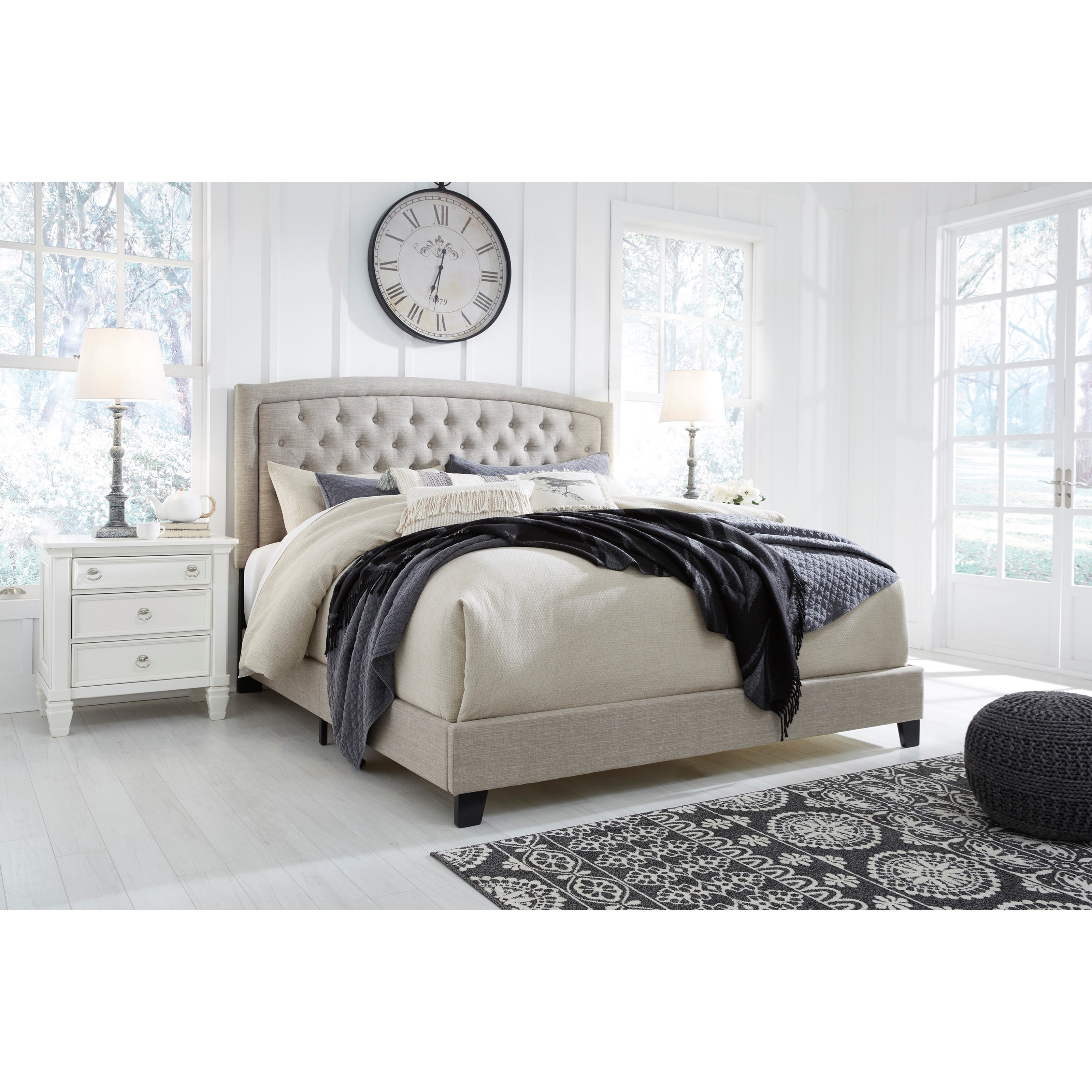 Signature Design by Ashley Jerary Queen Upholstered Bed with Button