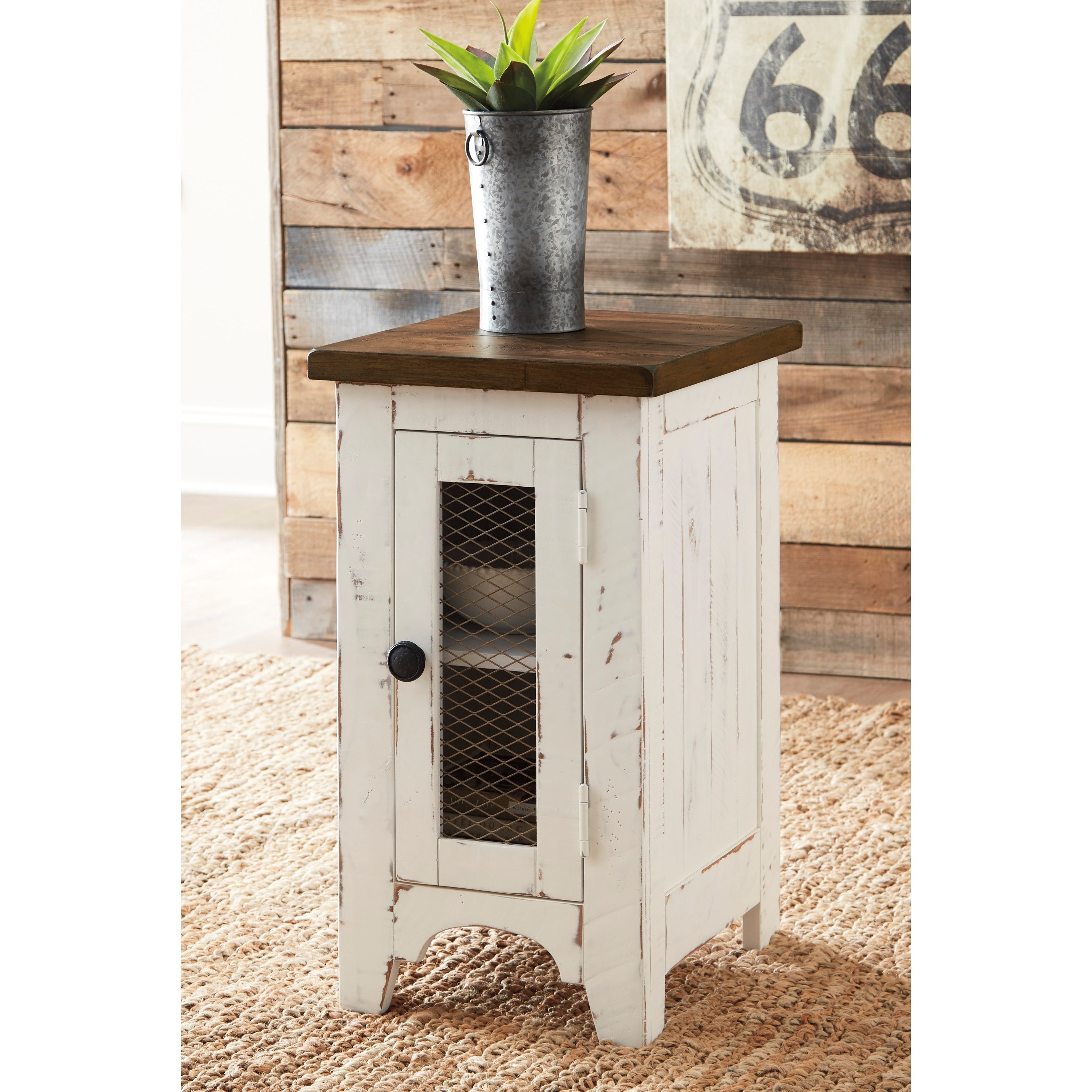 Ashley Signature Design Wystfield Farmhouse Chair Side End Table with