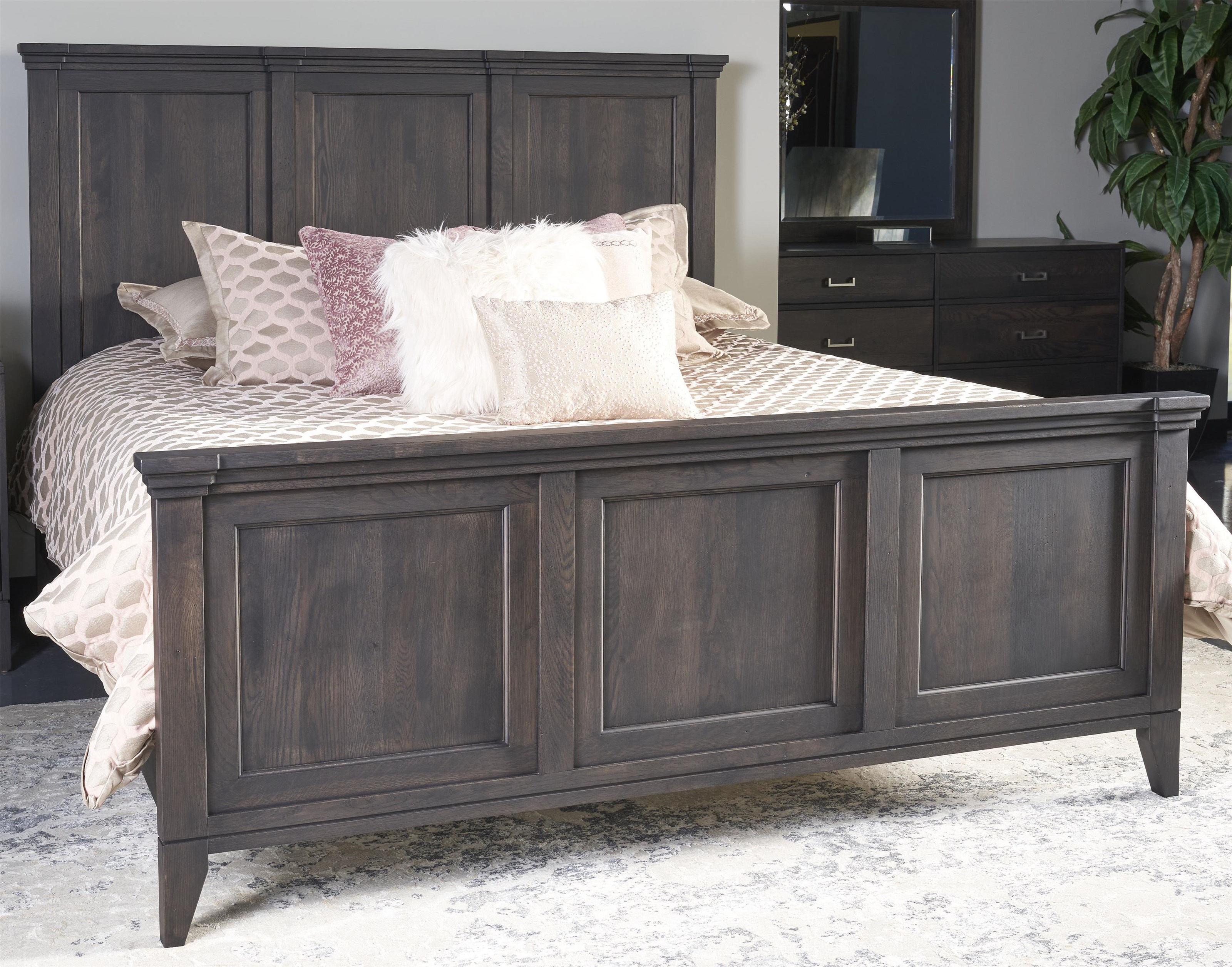 Yutzy Woodworking Champagne Queen Crown Panel Bed Crowley Furniture